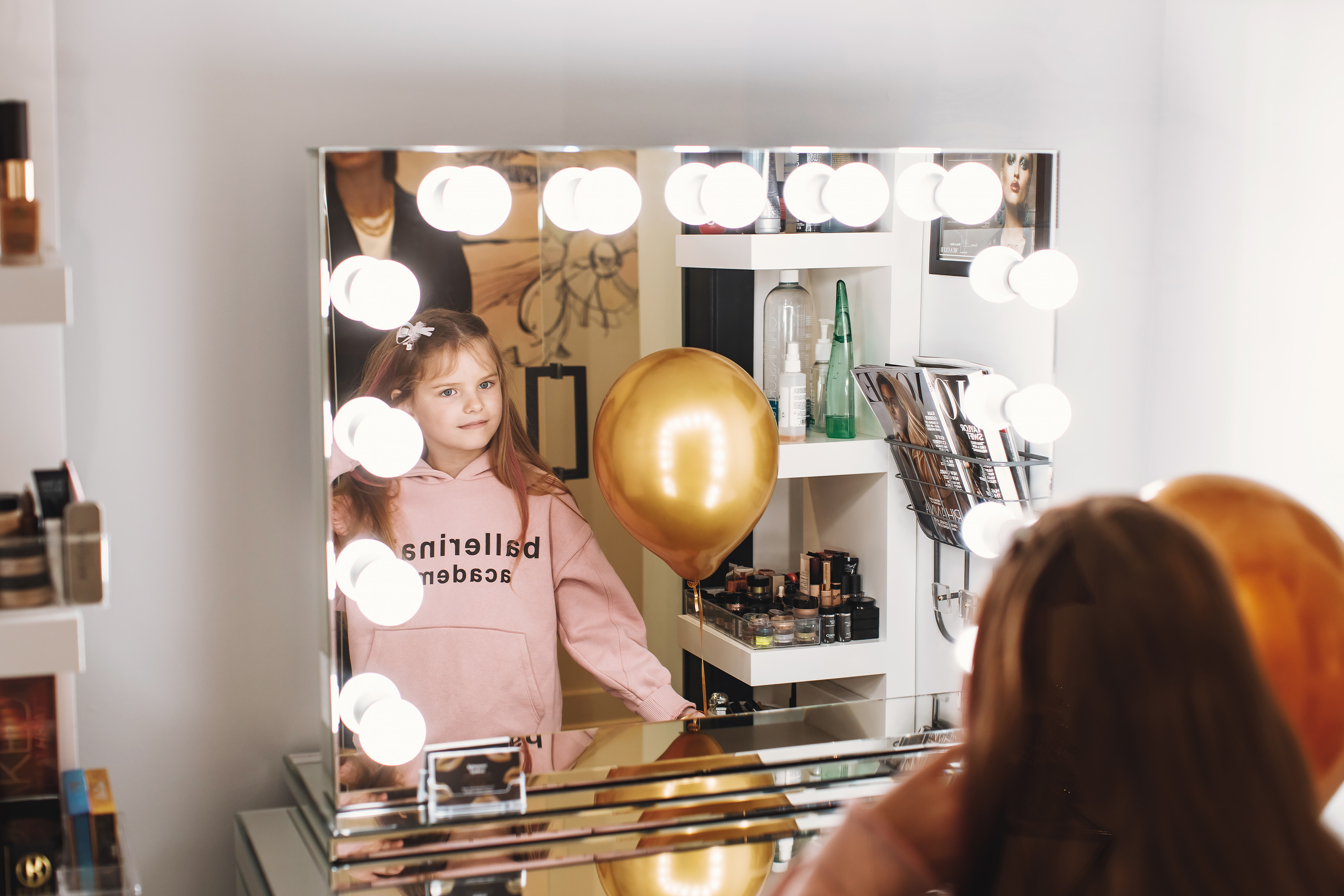 O&B style. Wedding family event photographer in Chicago Nick Yushevich