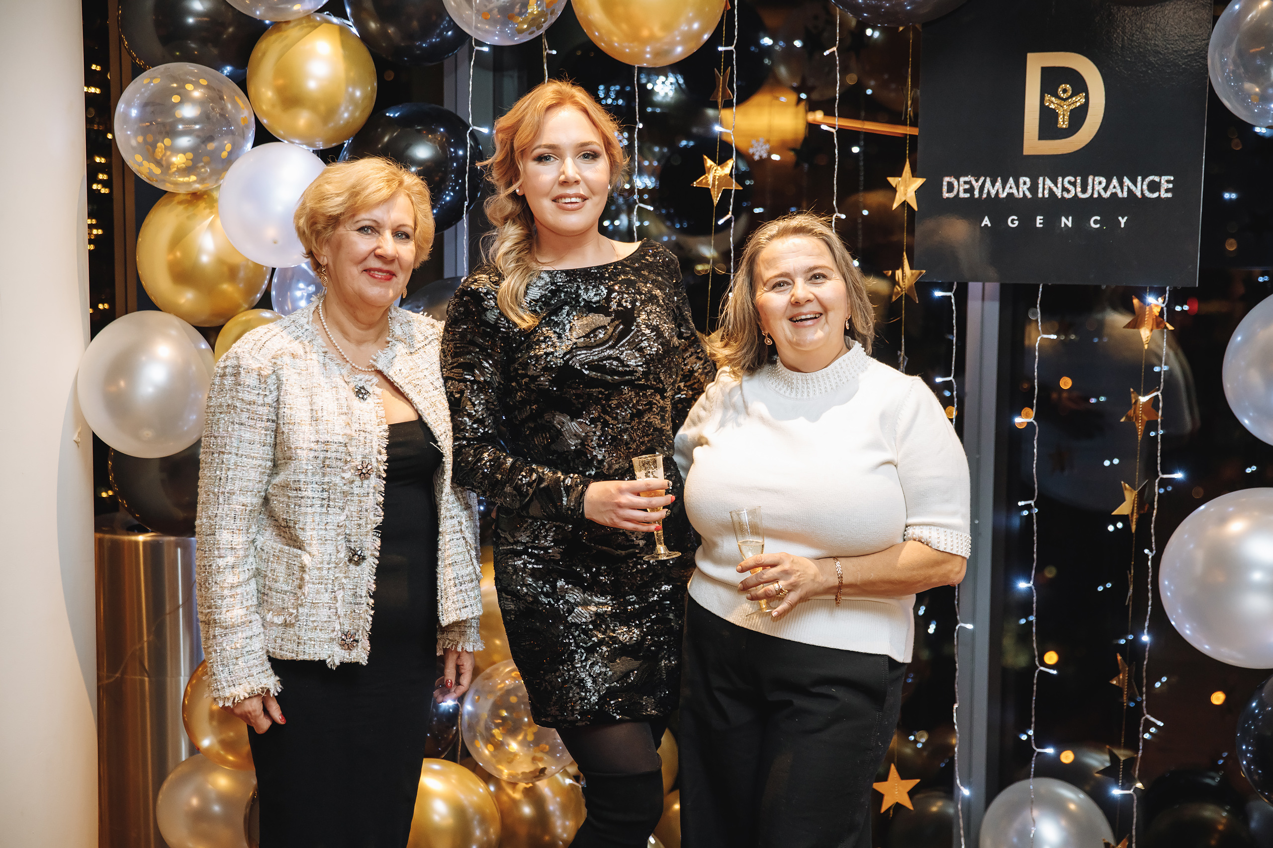 Deymar Insurance Agency. Wedding family event photographer in Chicago Nick Yushevich