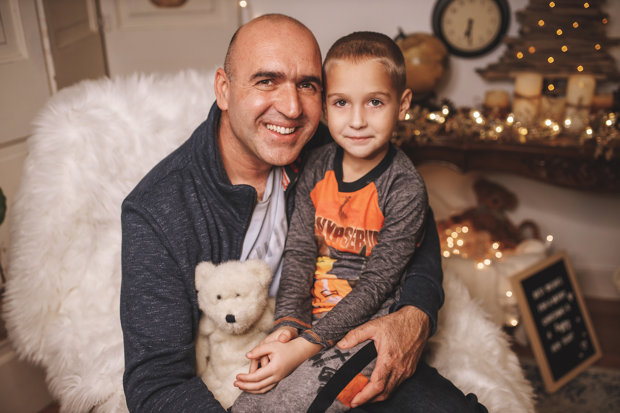 12.14.2019 Christmas Family Photoshoot 23. Wedding family event photographer in Chicago Nick Yushevich