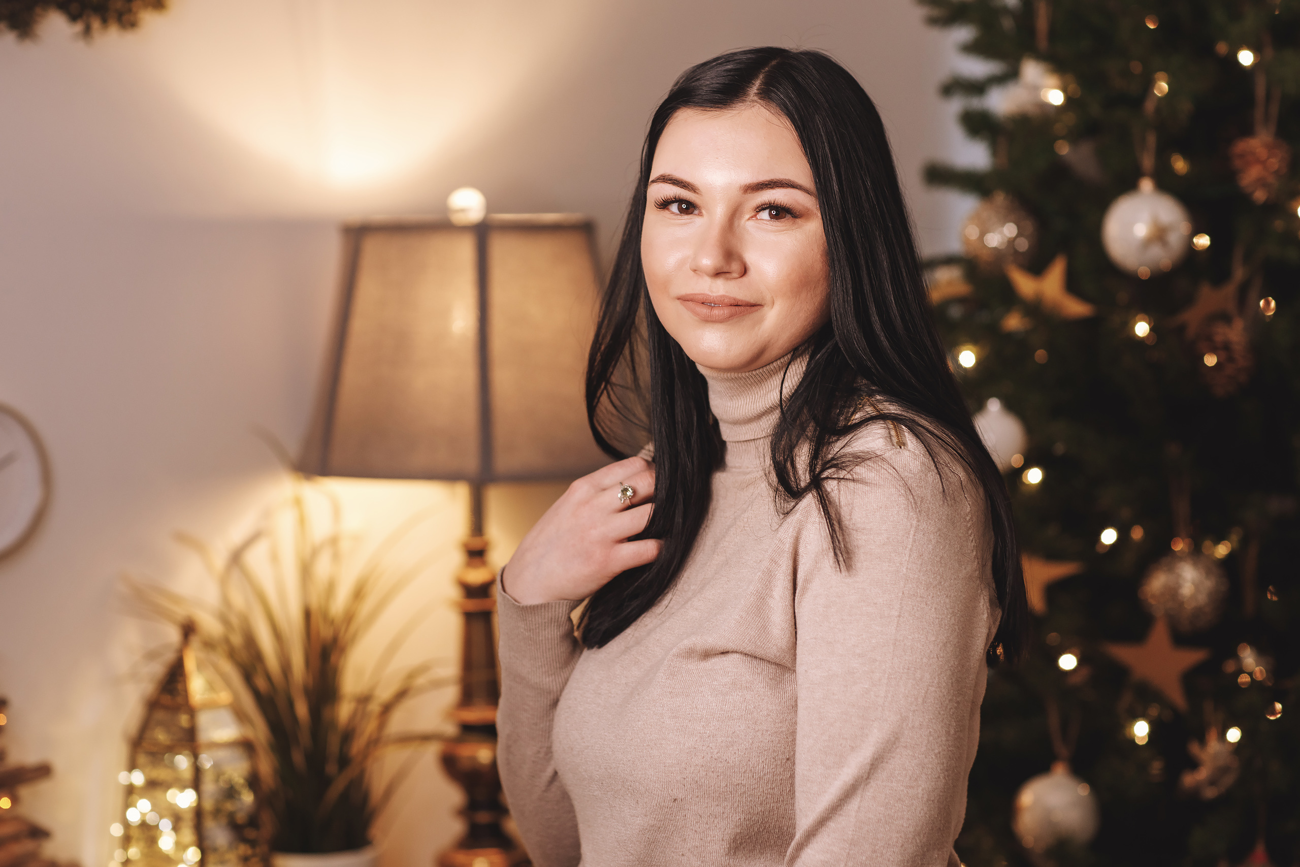 12.14.2019 Christmas Family Photoshoot 19. Wedding family event photographer in Chicago Nick Yushevich