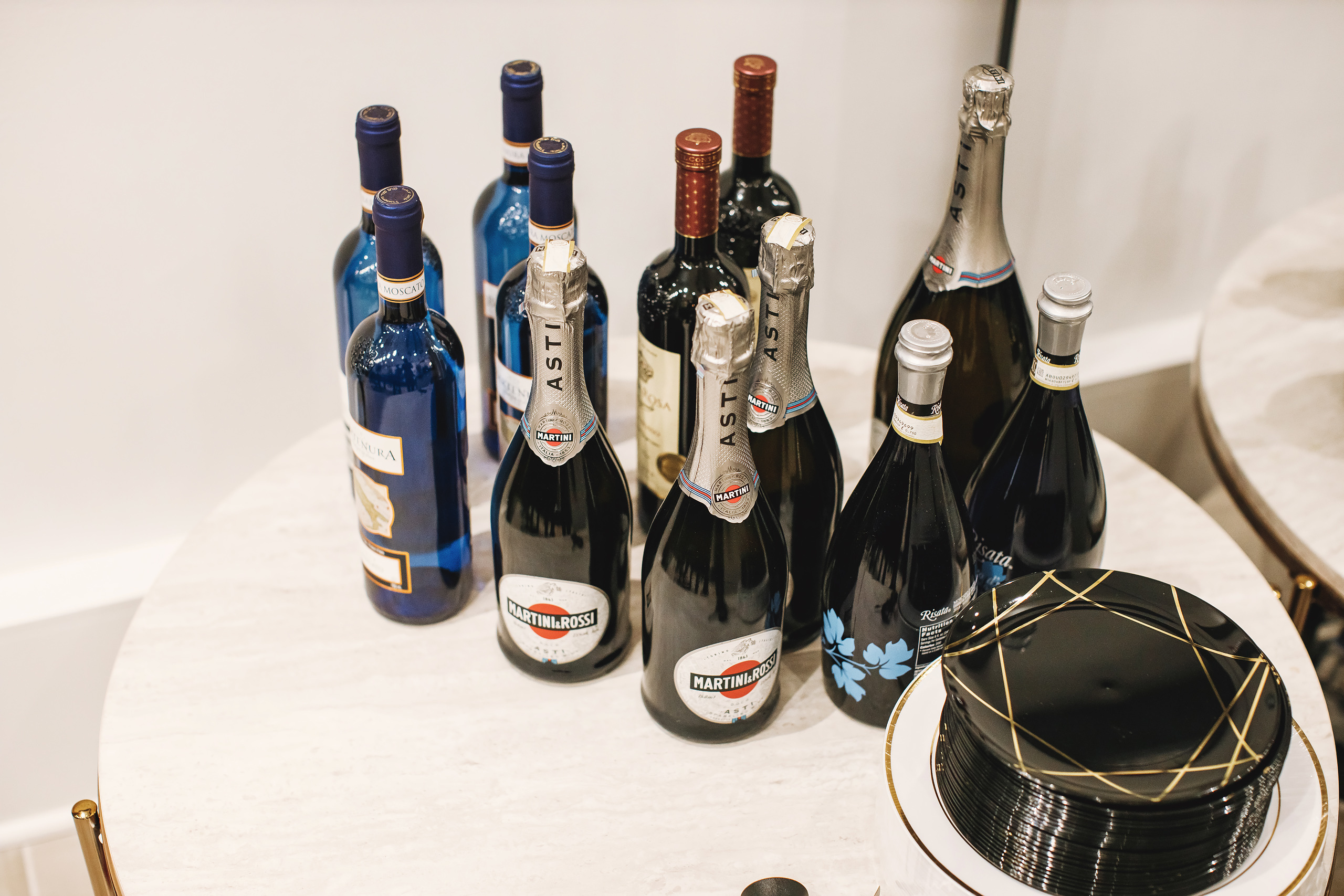 O&B style. Wedding family event photographer in Chicago Nick Yushevich