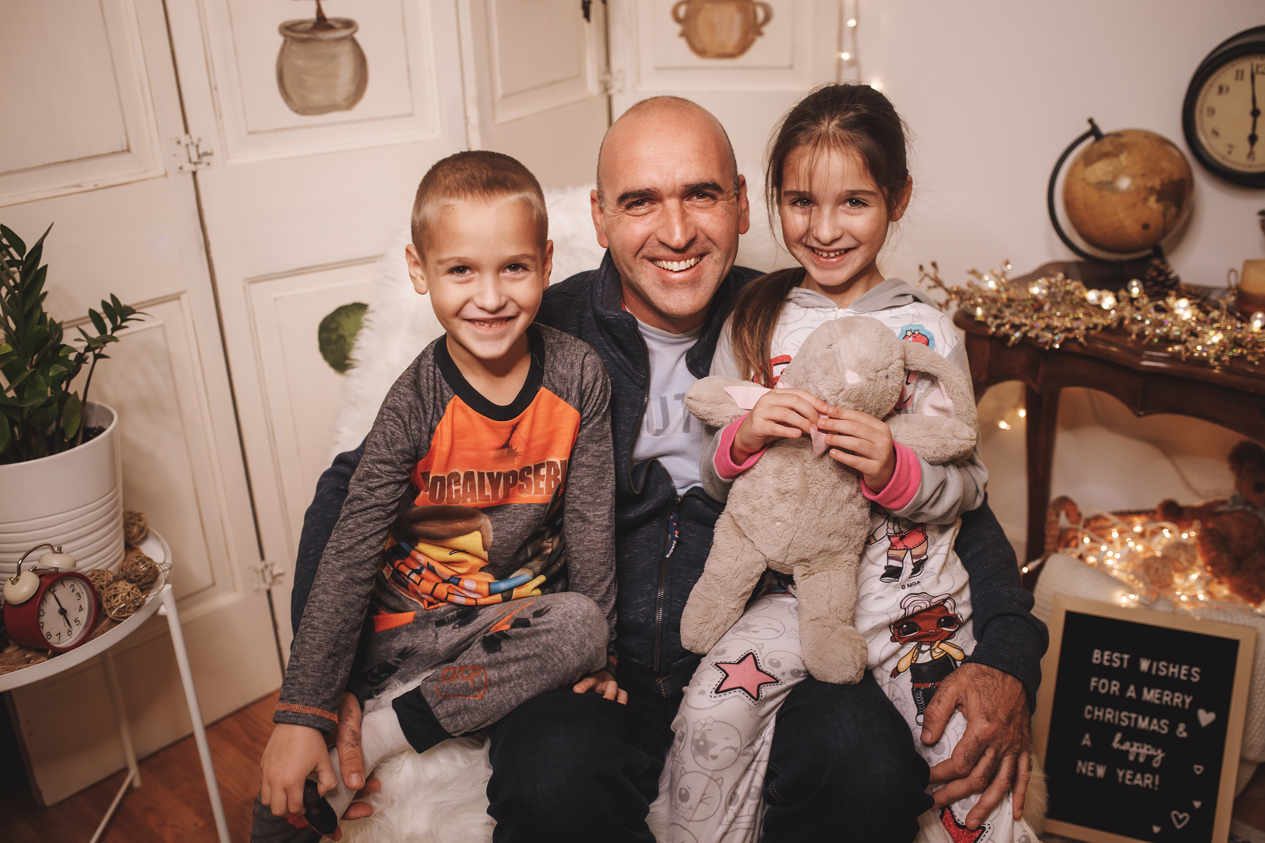 12.14.2019 Christmas Family Photoshoot 23. Wedding family event photographer in Chicago Nick Yushevich