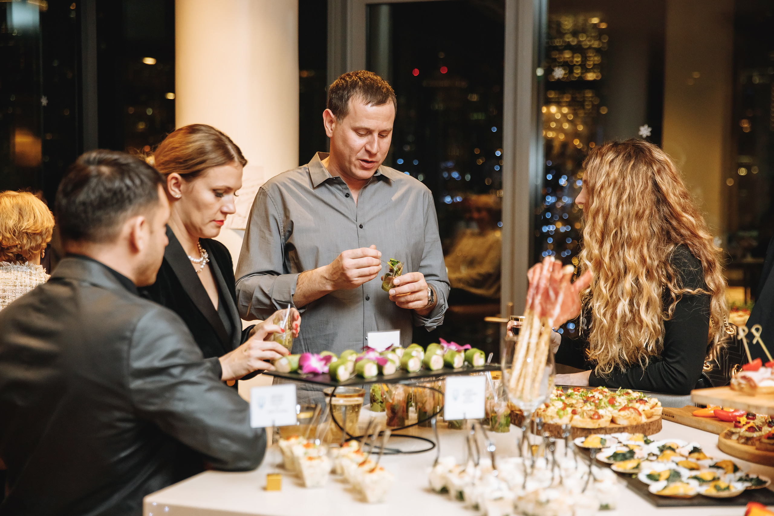 Deymar Insurance Agency. Wedding family event photographer in Chicago Nick Yushevich