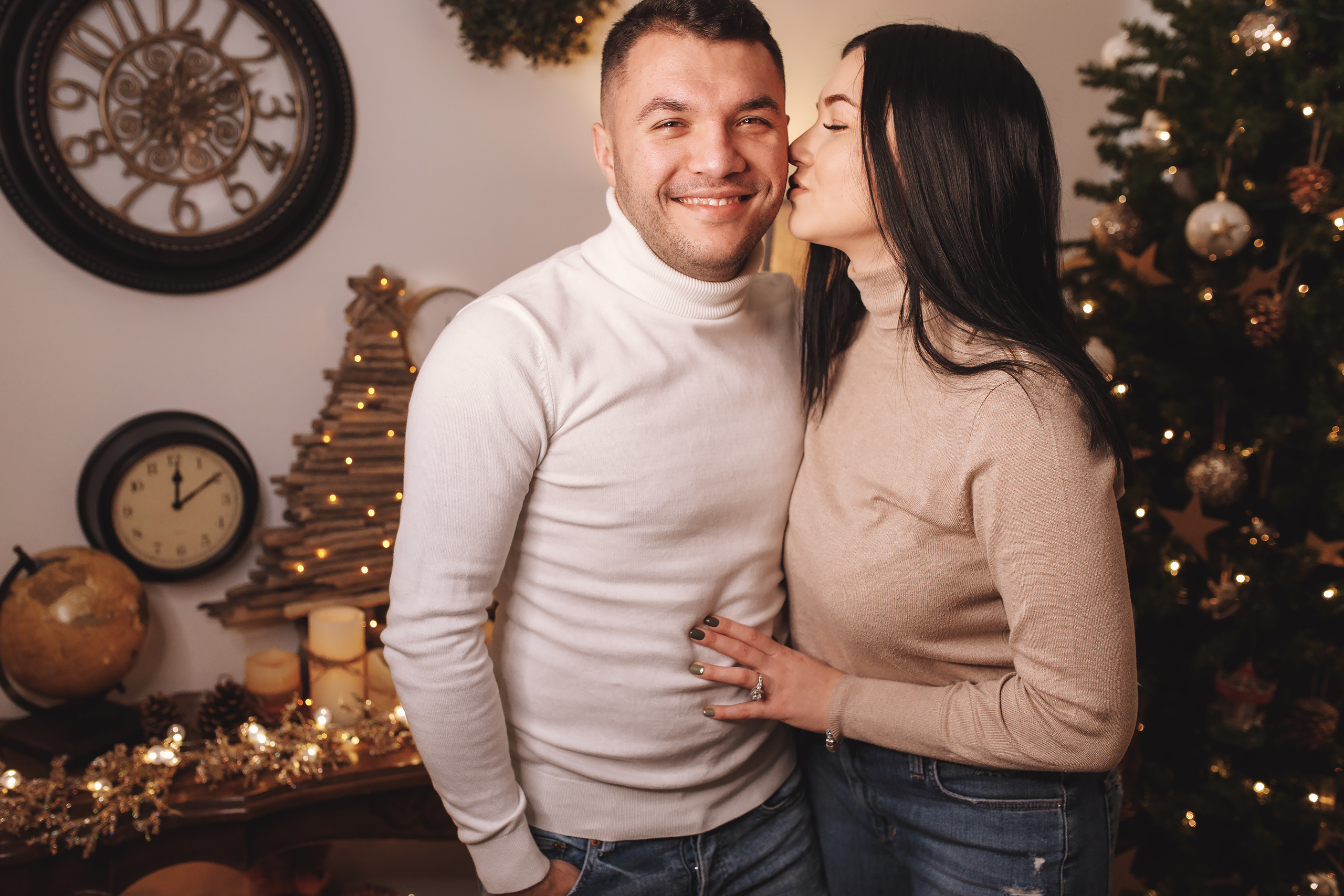 12.14.2019 Christmas Family Photoshoot 19. Wedding family event photographer in Chicago Nick Yushevich