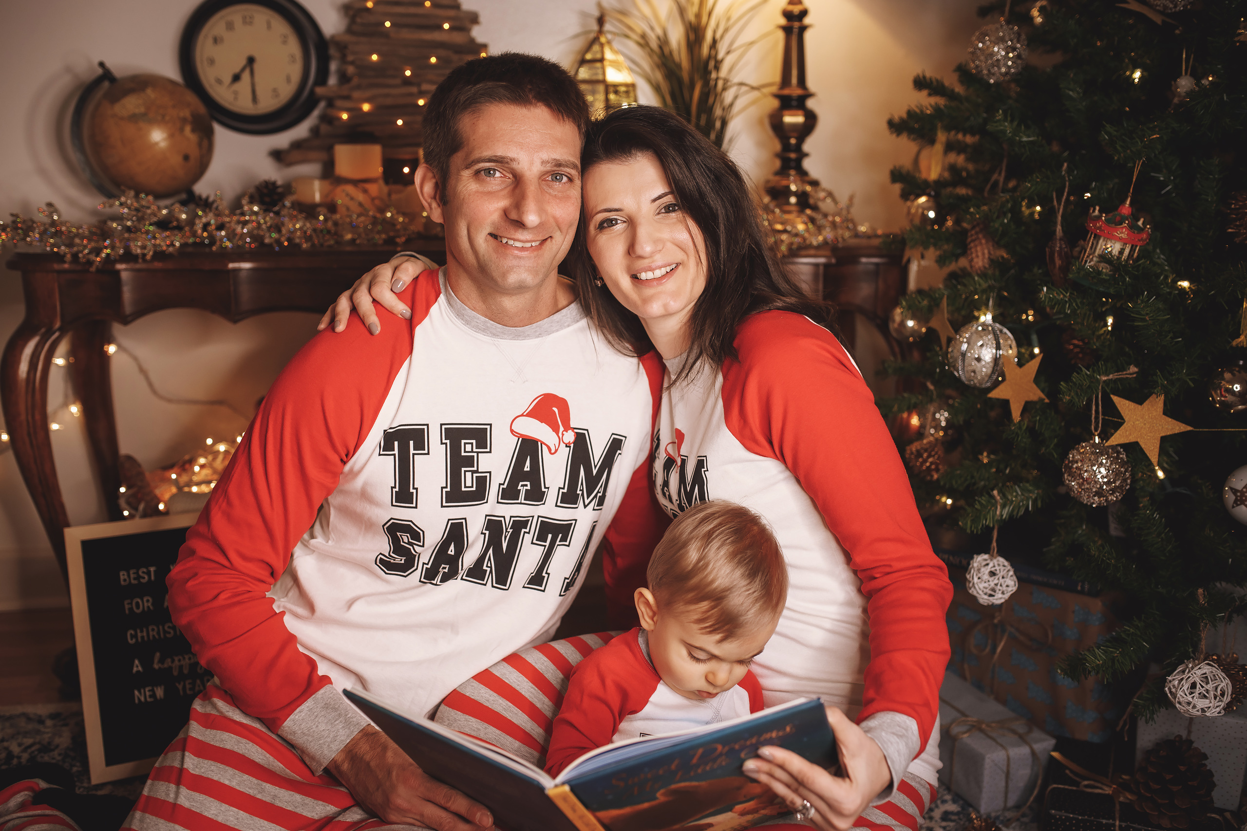 12.10.2019 Christmas Family Photoshoot 16. Wedding family event photographer in Chicago Nick Yushevich