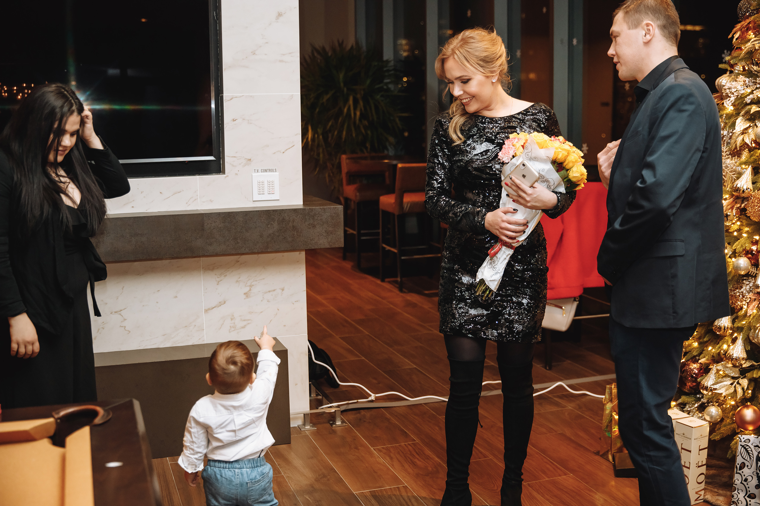 Deymar Insurance Agency. Wedding family event photographer in Chicago Nick Yushevich