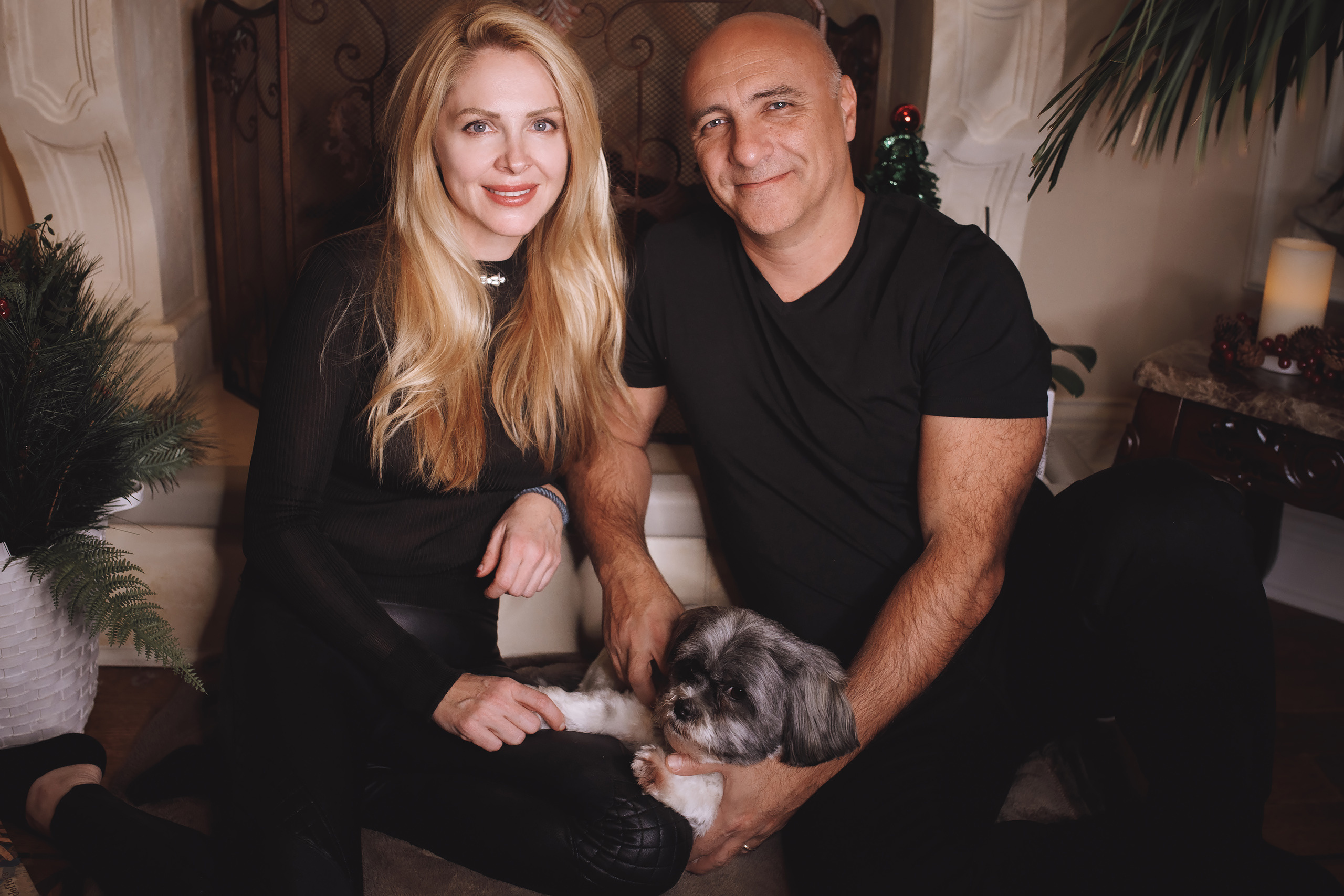 12.05.2019 Christmas Family Photoshoot. Wedding family event photographer in Chicago Nick Yushevich