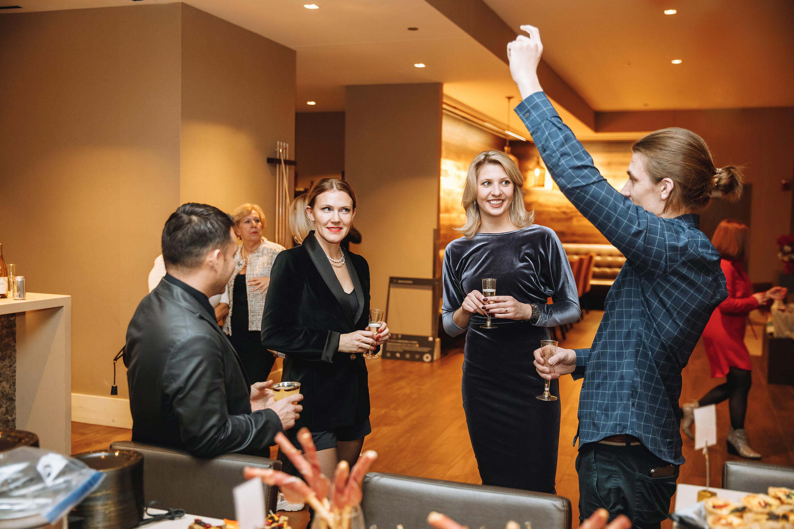 Deymar Insurance Agency. Wedding family event photographer in Chicago Nick Yushevich