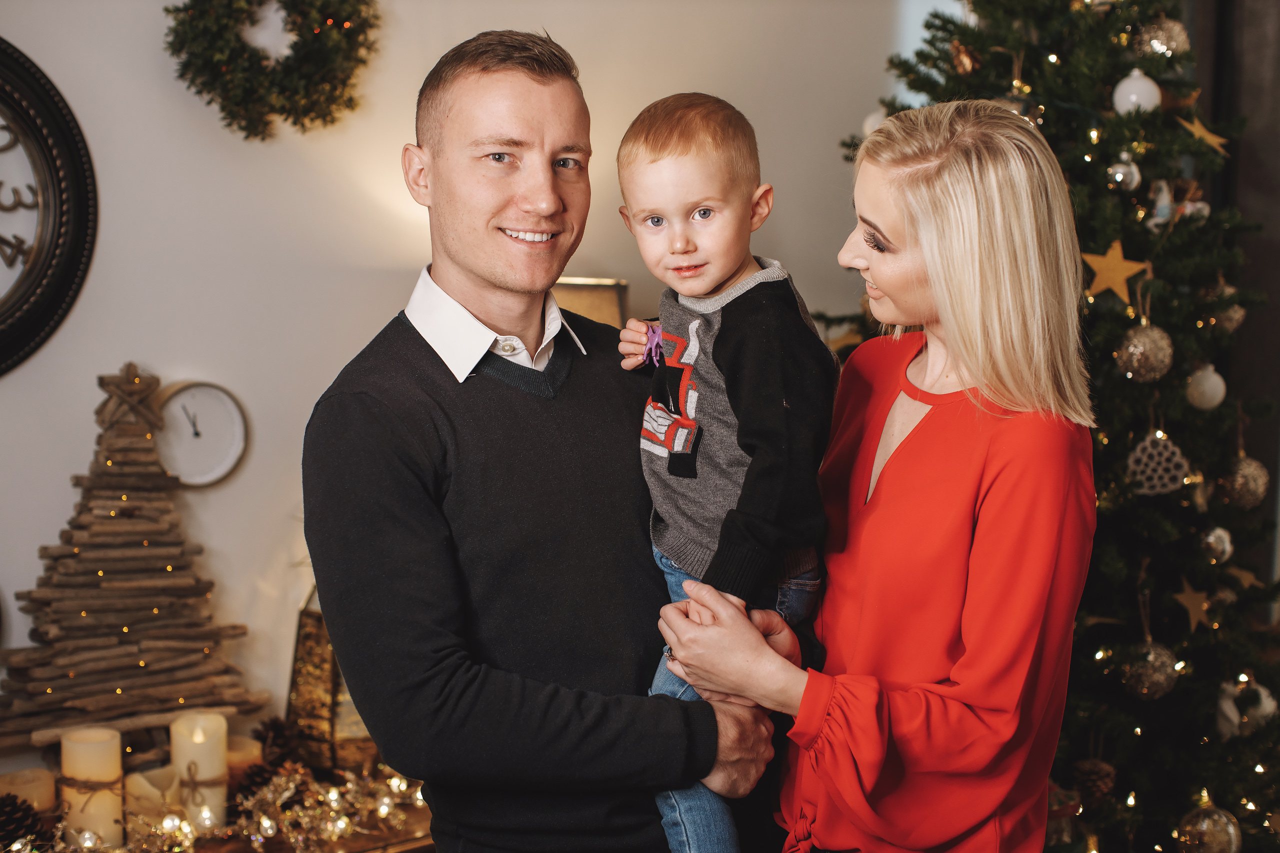 12.07.2019 Christmas Family Photoshoot 12. Wedding family event photographer in Chicago Nick Yushevich