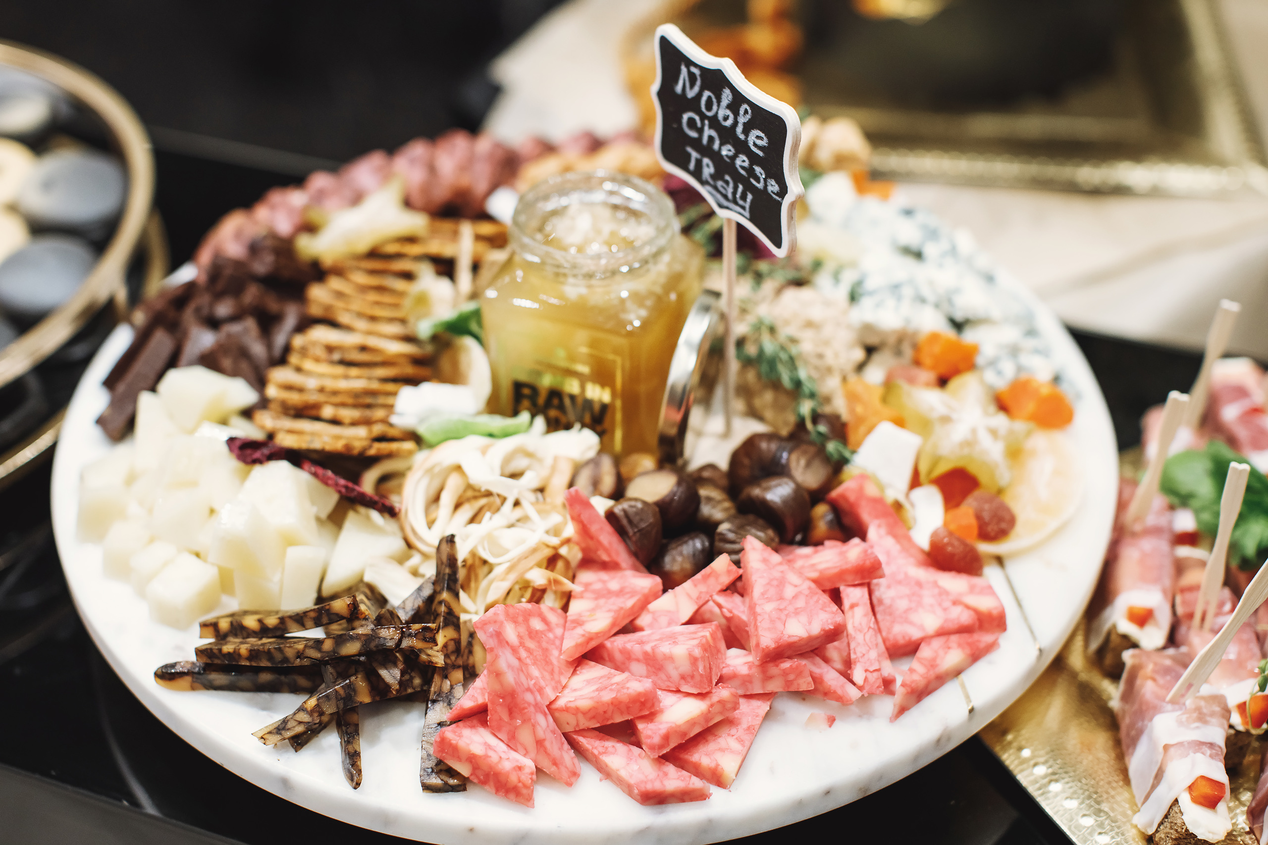 O&B style. Wedding family event photographer in Chicago Nick Yushevich