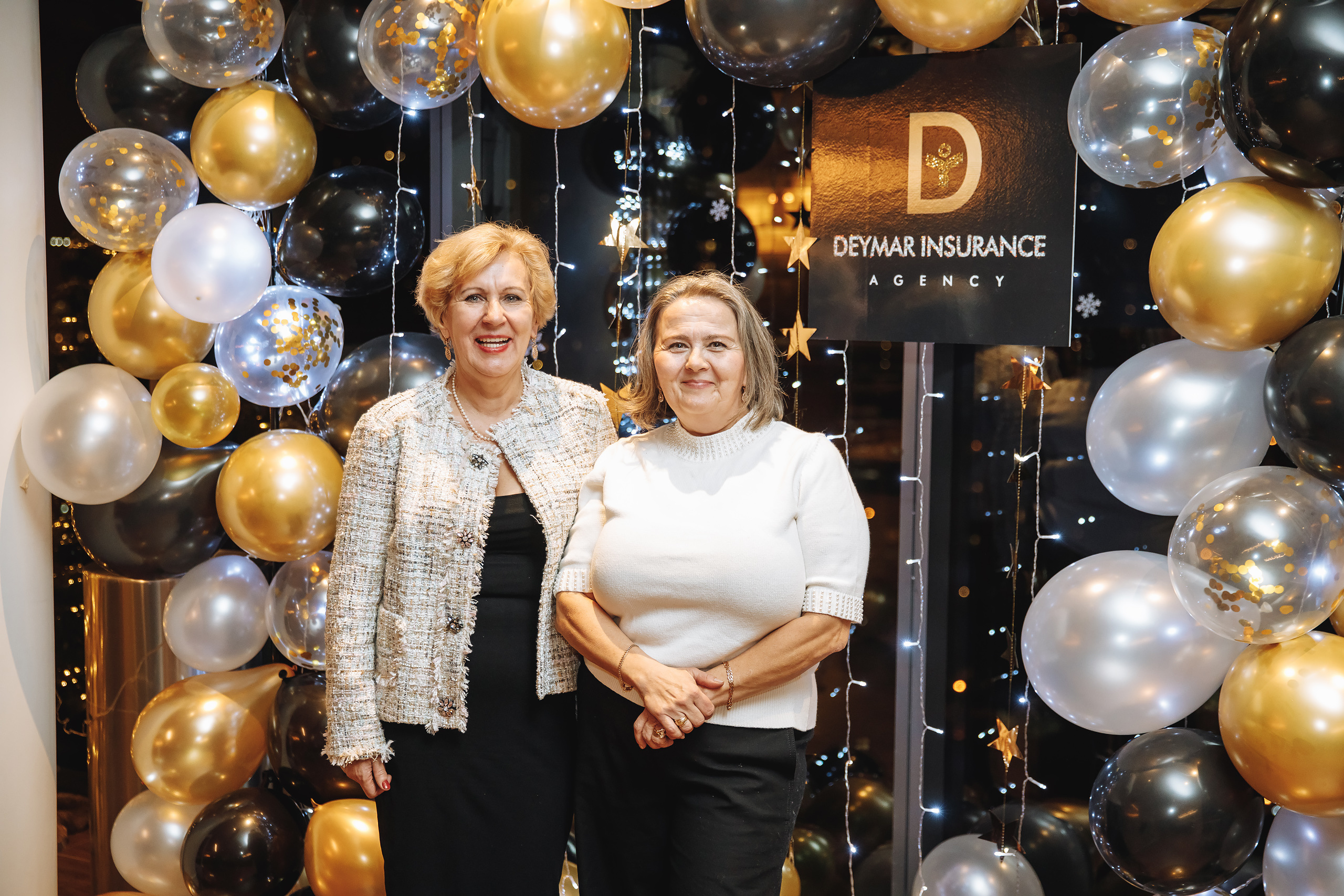 Deymar Insurance Agency. Wedding family event photographer in Chicago Nick Yushevich