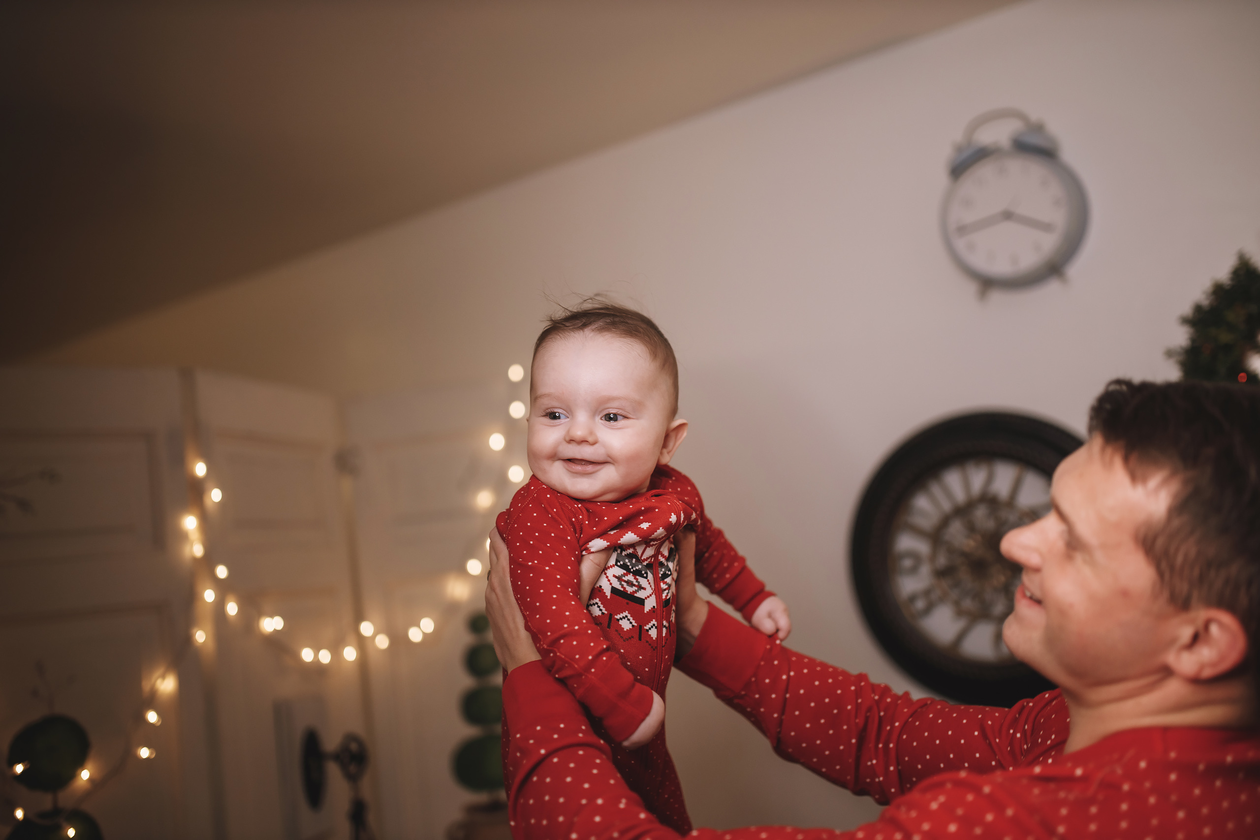 12.14.2019 Christmas Family Photoshoot 21. Wedding family event photographer in Chicago Nick Yushevich