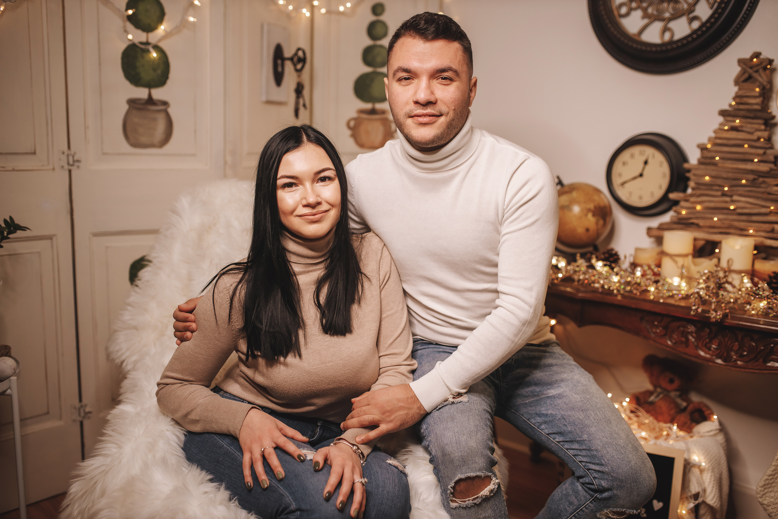 12.14.2019 Christmas Family Photoshoot 19. Wedding family event photographer in Chicago Nick Yushevich