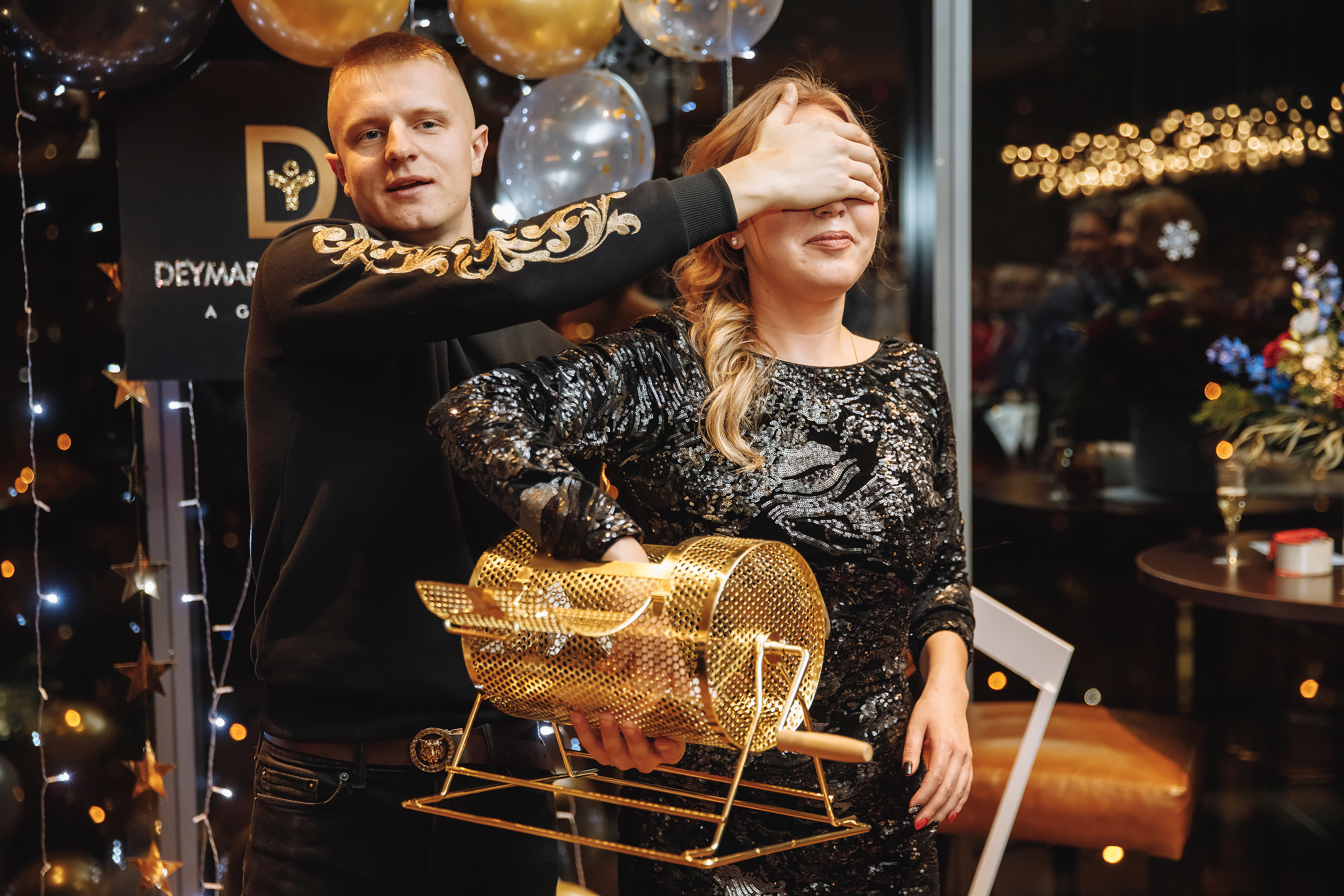 Deymar Insurance Agency. Wedding family event photographer in Chicago Nick Yushevich