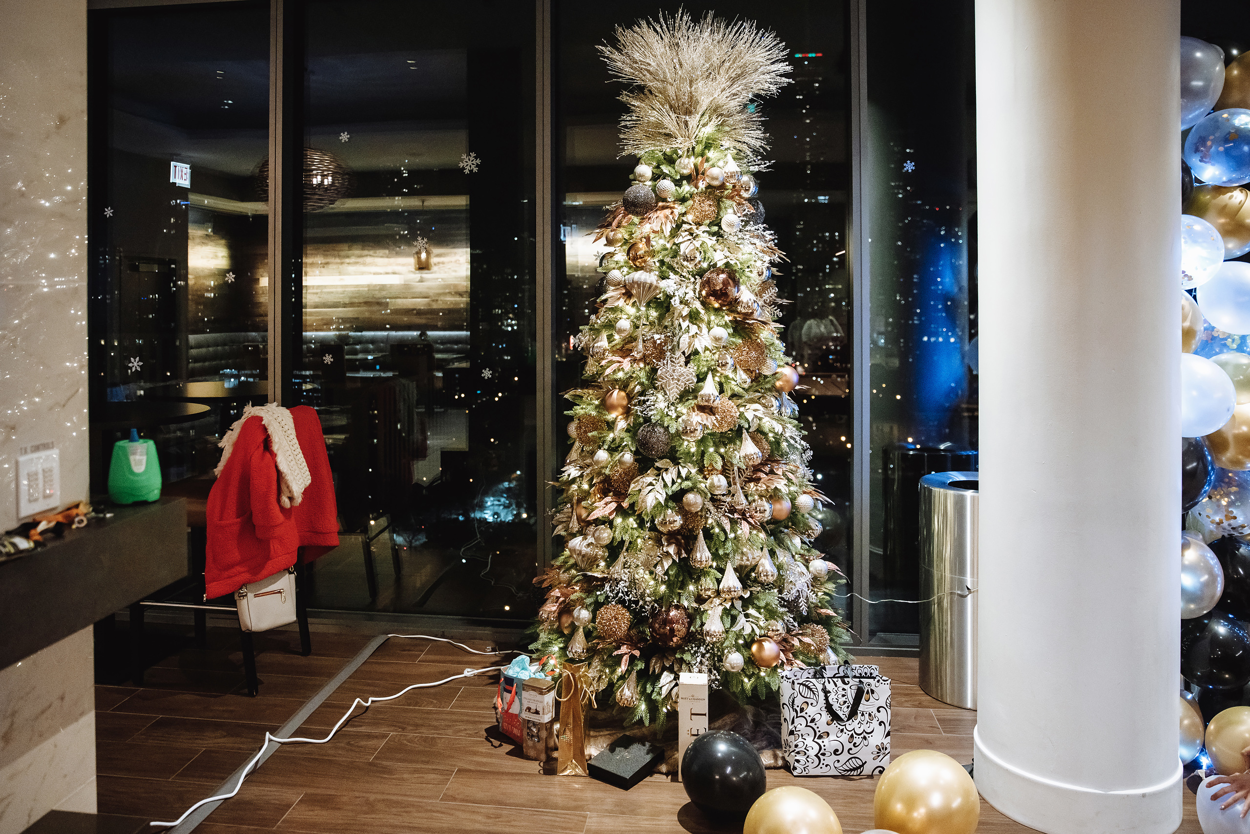 Deymar Insurance Agency. Wedding family event photographer in Chicago Nick Yushevich