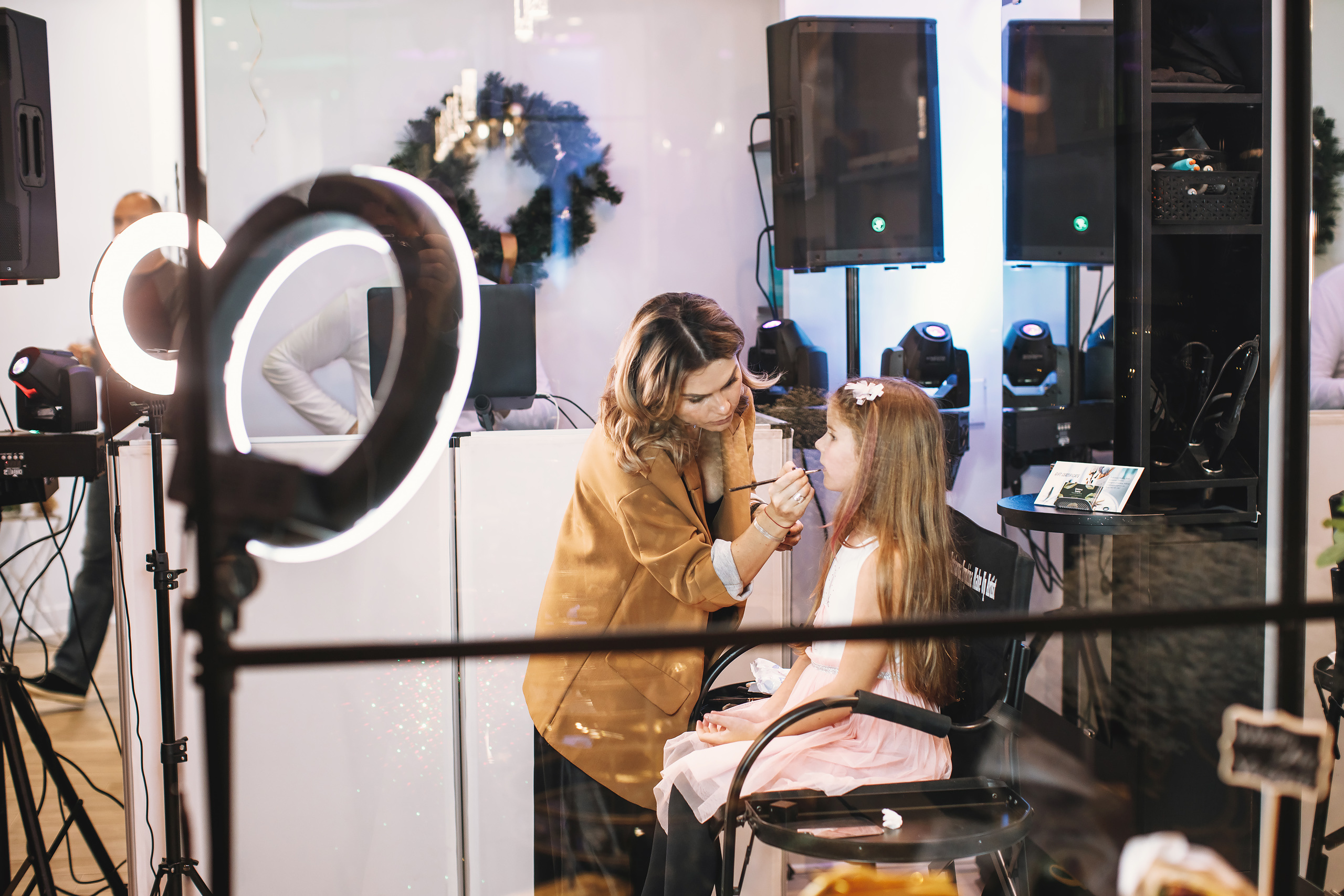 O&B style. Wedding family event photographer in Chicago Nick Yushevich