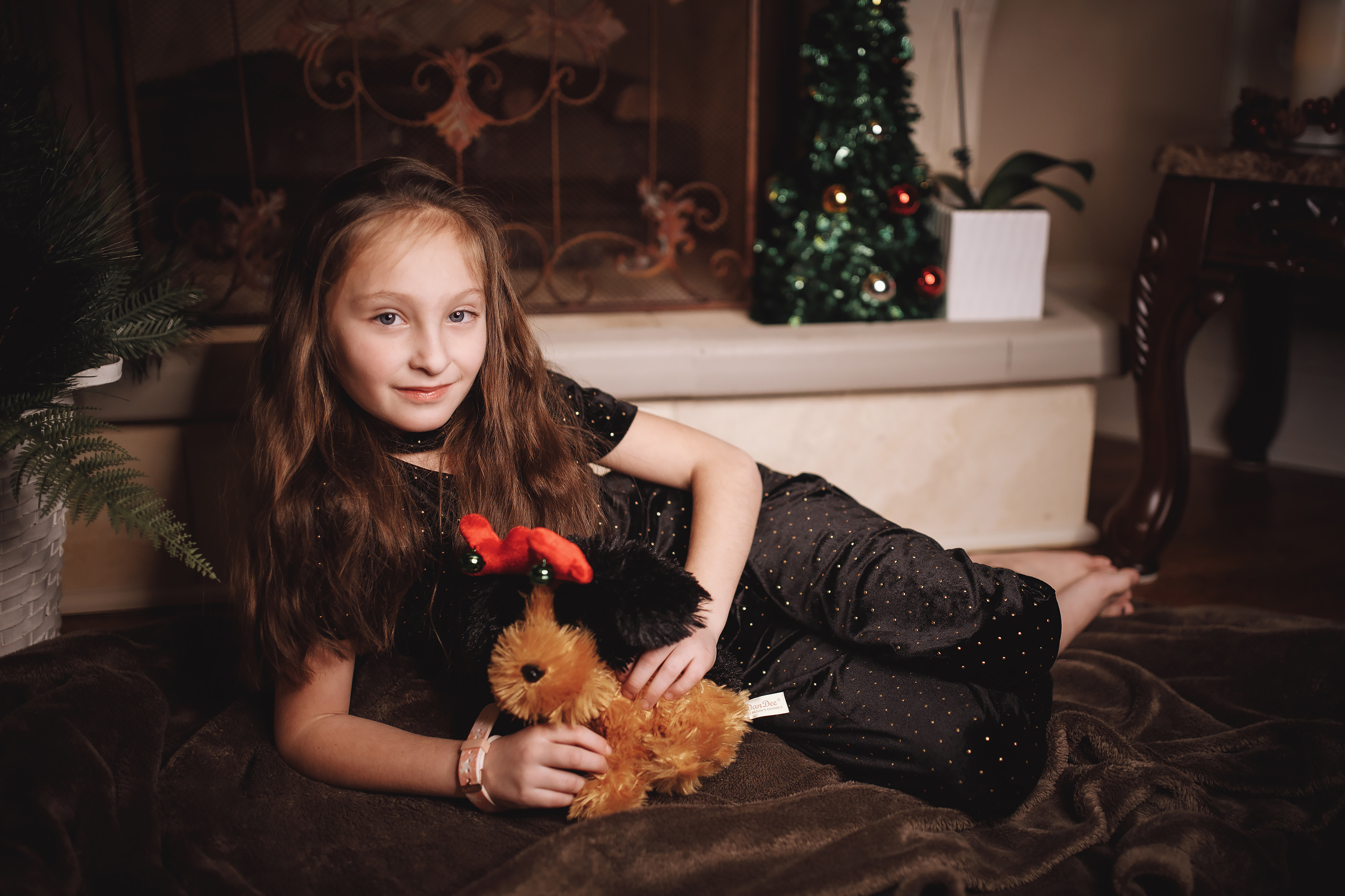 12.05.2019 Christmas Family Photoshoot. Wedding family event photographer in Chicago Nick Yushevich