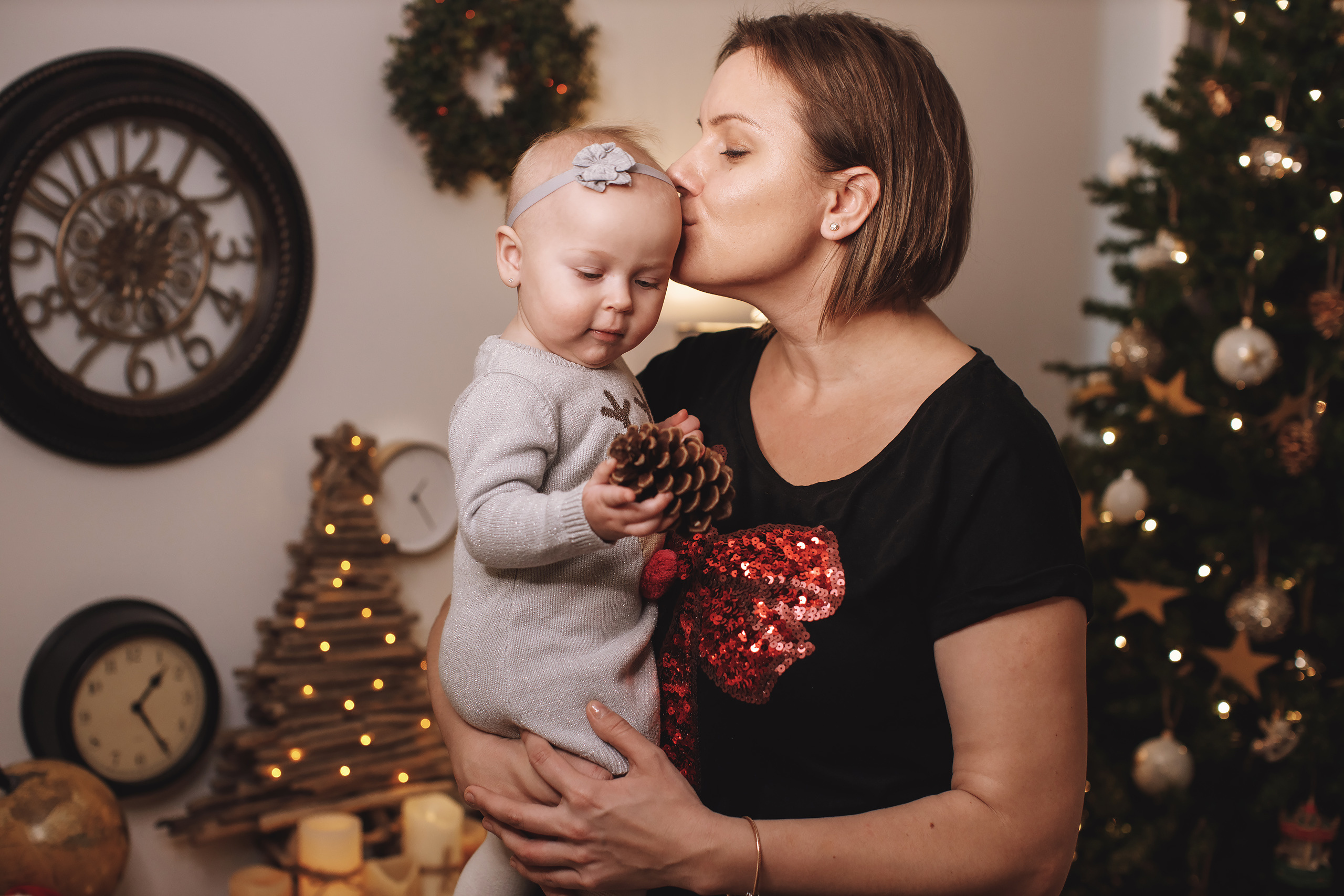 12.14.2019 Christmas Family Photoshoot 20. Wedding family event photographer in Chicago Nick Yushevich