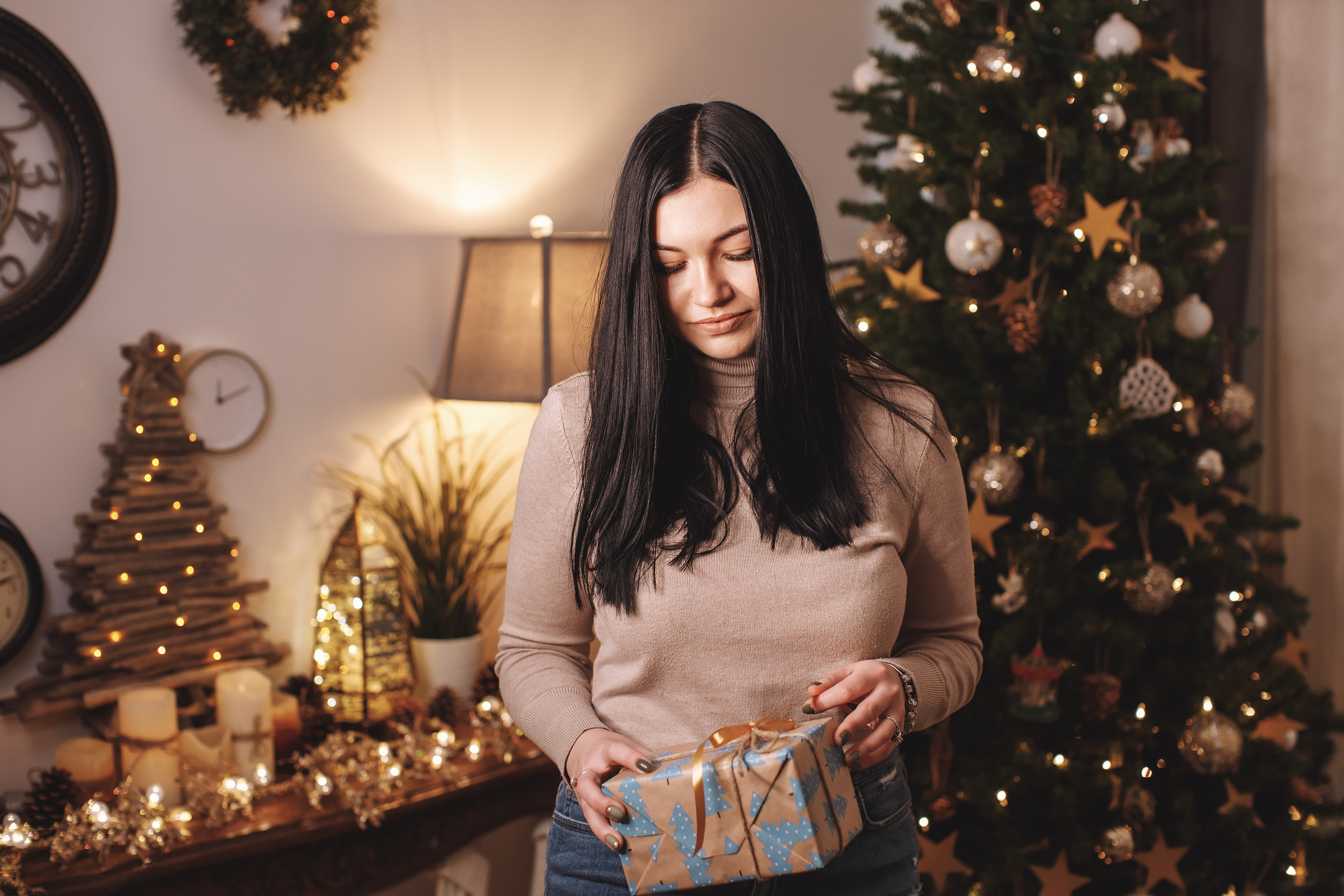 12.14.2019 Christmas Family Photoshoot 19. Wedding family event photographer in Chicago Nick Yushevich