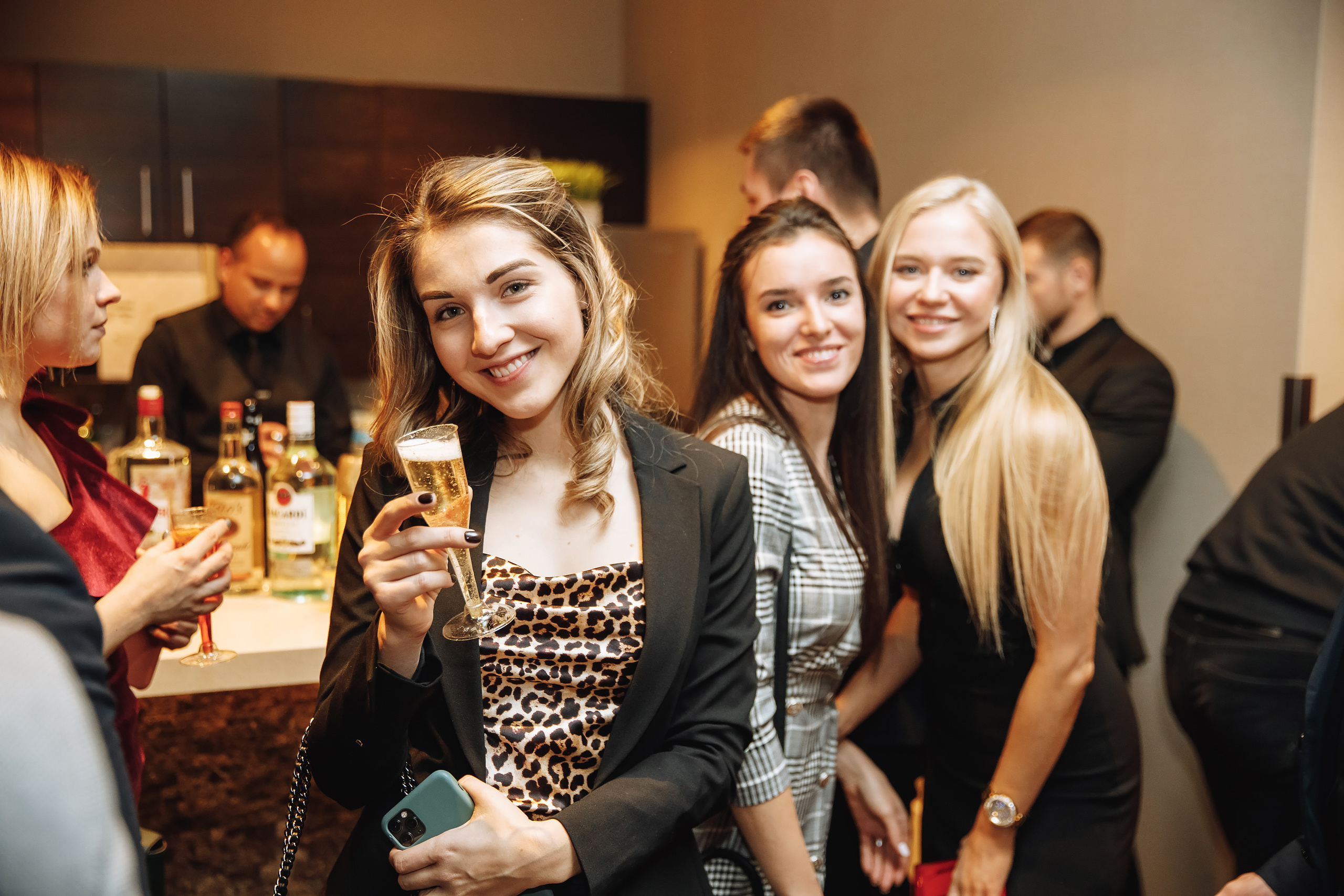 Deymar Insurance Agency. Wedding family event photographer in Chicago Nick Yushevich