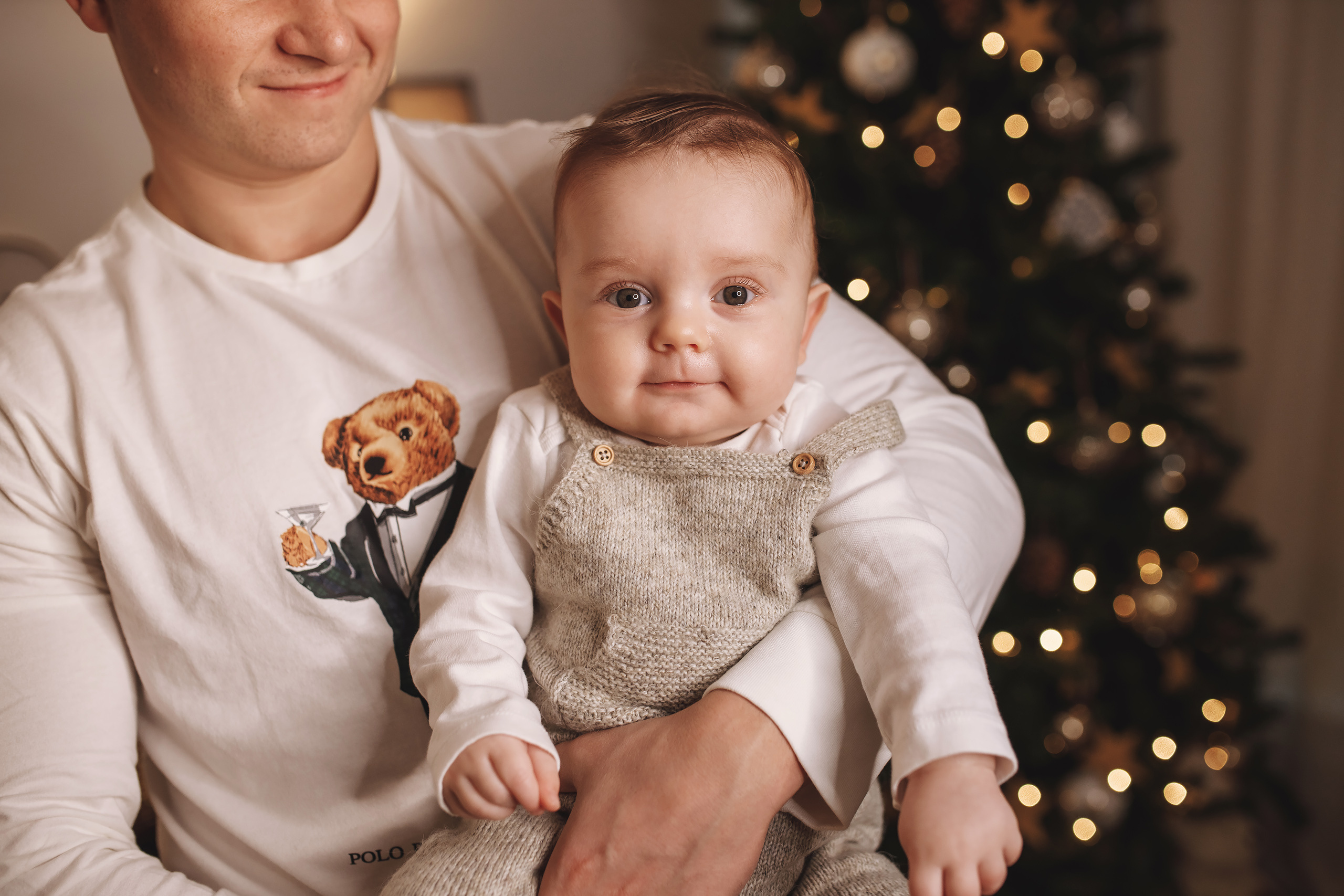 12.14.2019 Christmas Family Photoshoot 21. Wedding family event photographer in Chicago Nick Yushevich