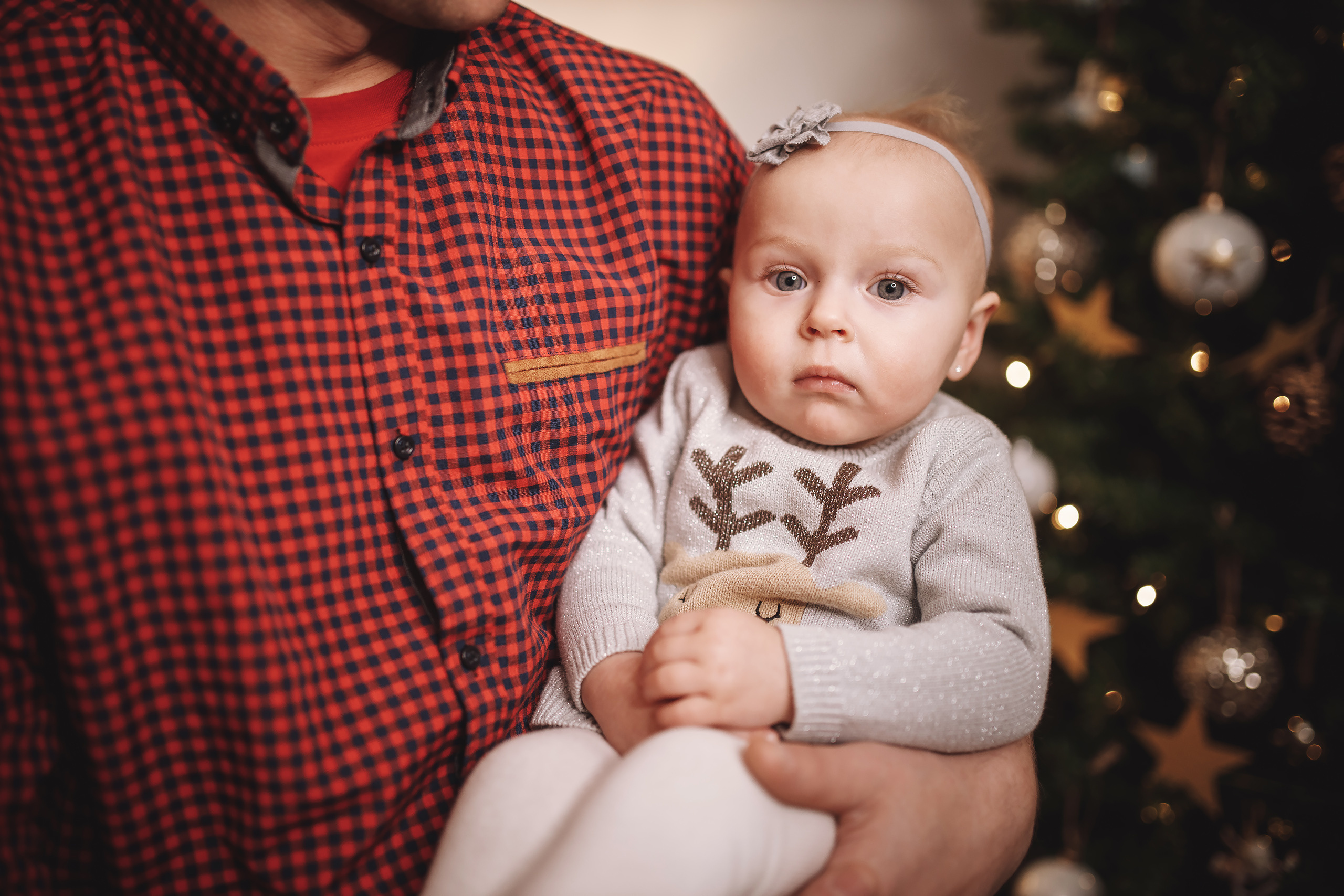 12.14.2019 Christmas Family Photoshoot 20. Wedding family event photographer in Chicago Nick Yushevich