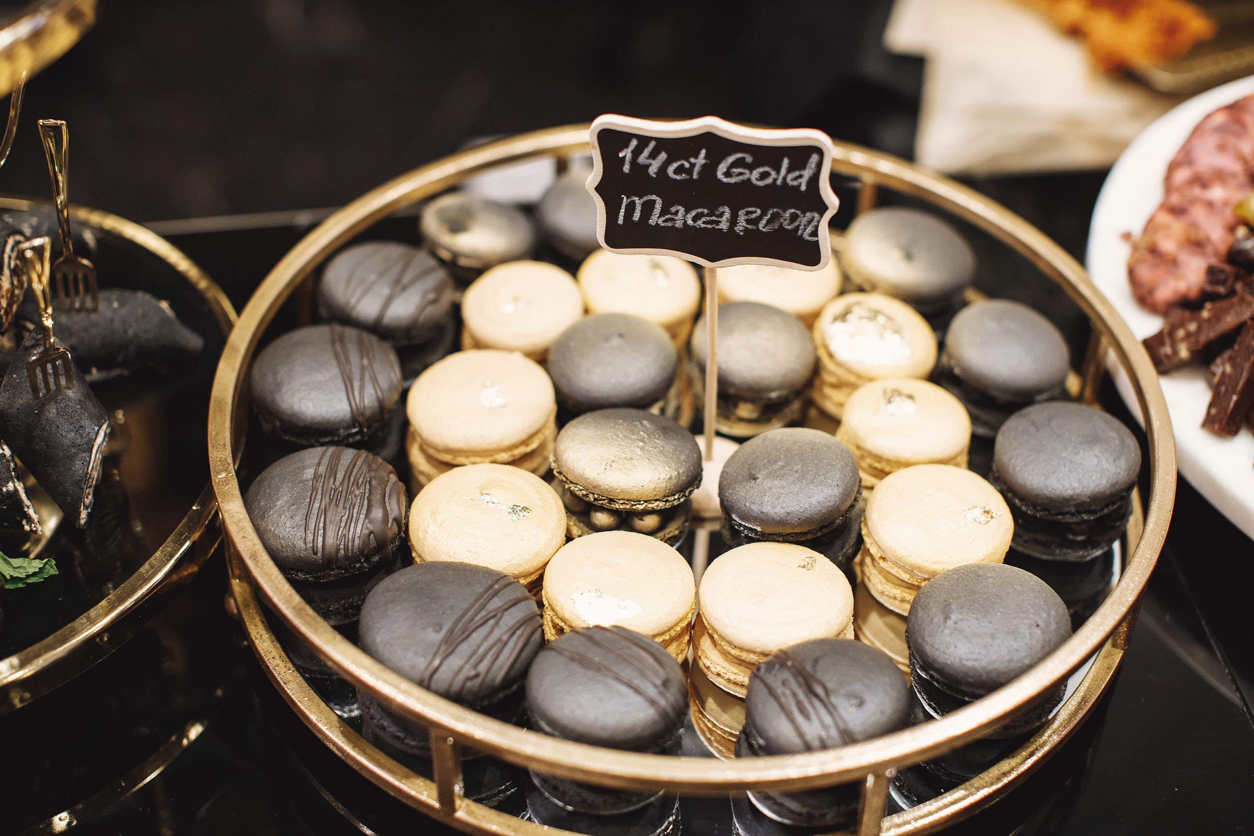 O&B style. Wedding family event photographer in Chicago Nick Yushevich