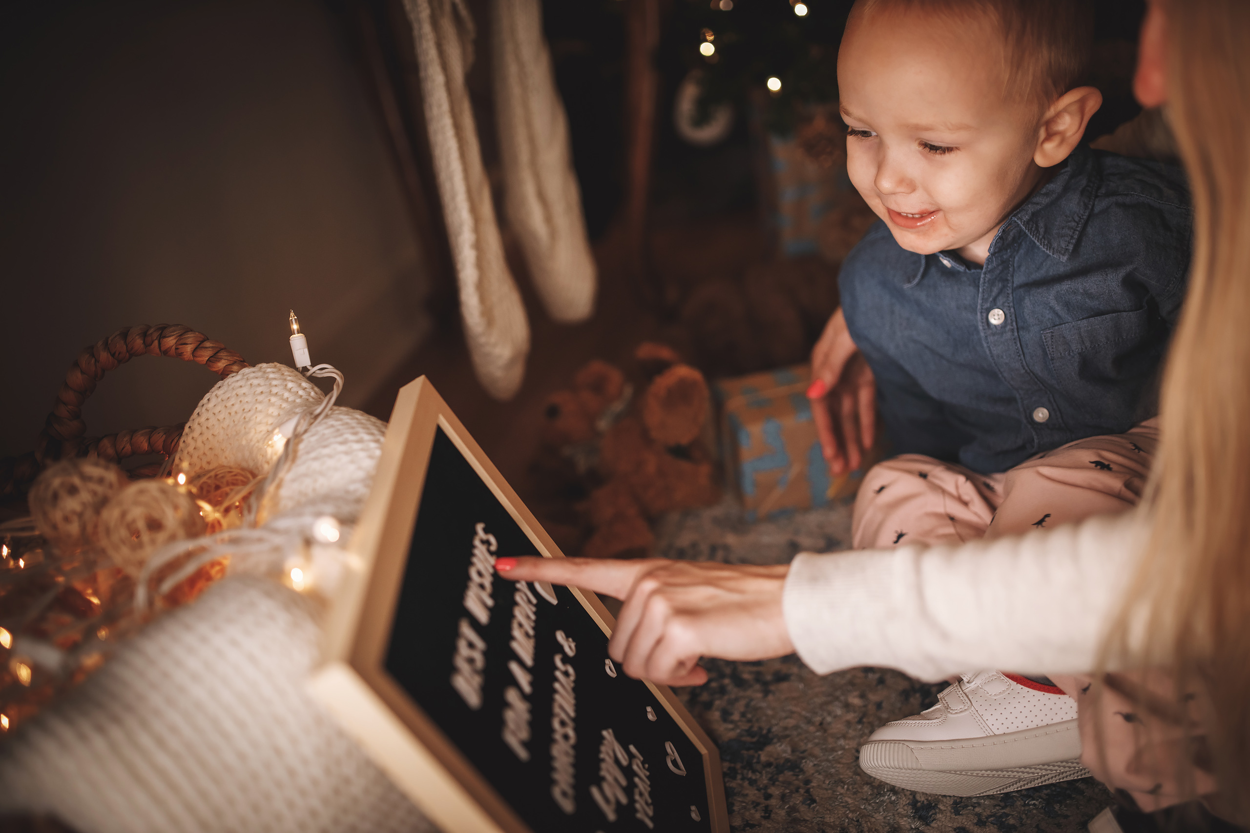 12.14.2019 Christmas Family Photoshoot 22. Wedding family event photographer in Chicago Nick Yushevich