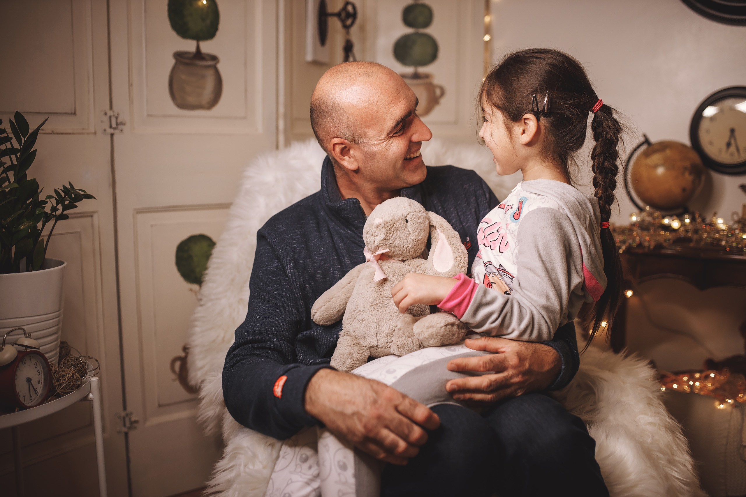 12.14.2019 Christmas Family Photoshoot 23. Wedding family event photographer in Chicago Nick Yushevich