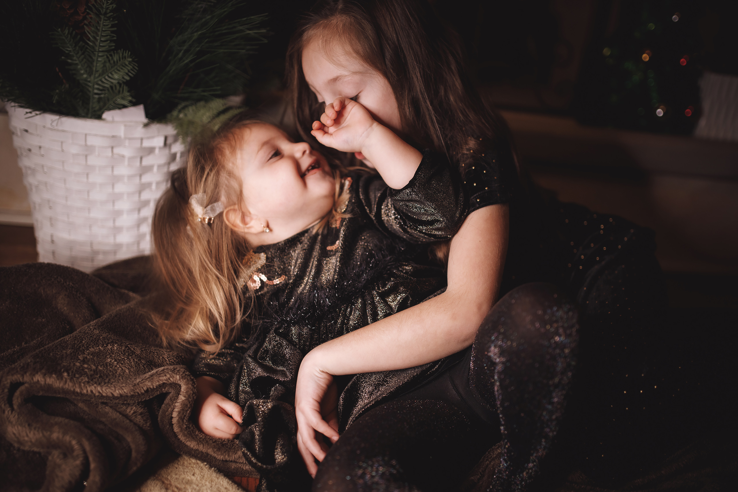 12.05.2019 Christmas Family Photoshoot. Wedding family event photographer in Chicago Nick Yushevich