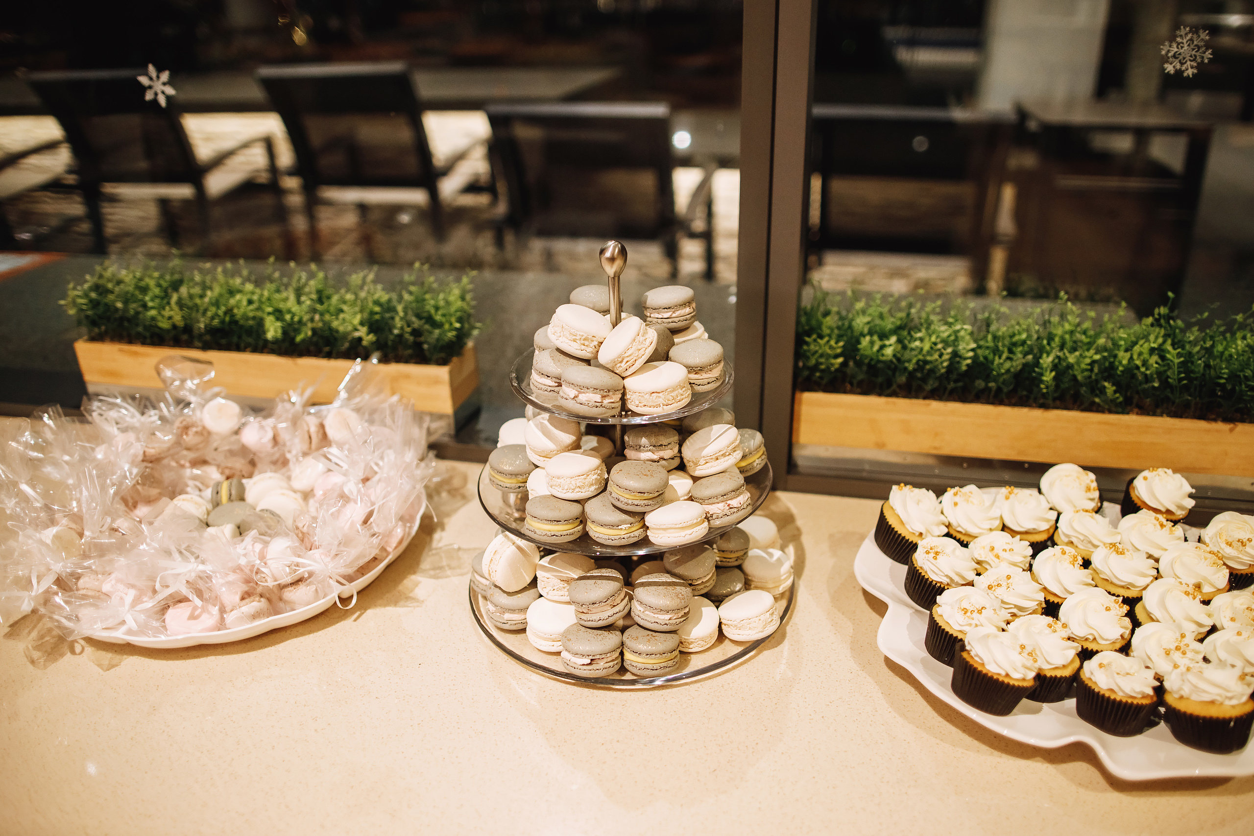 Deymar Insurance Agency. Wedding family event photographer in Chicago Nick Yushevich