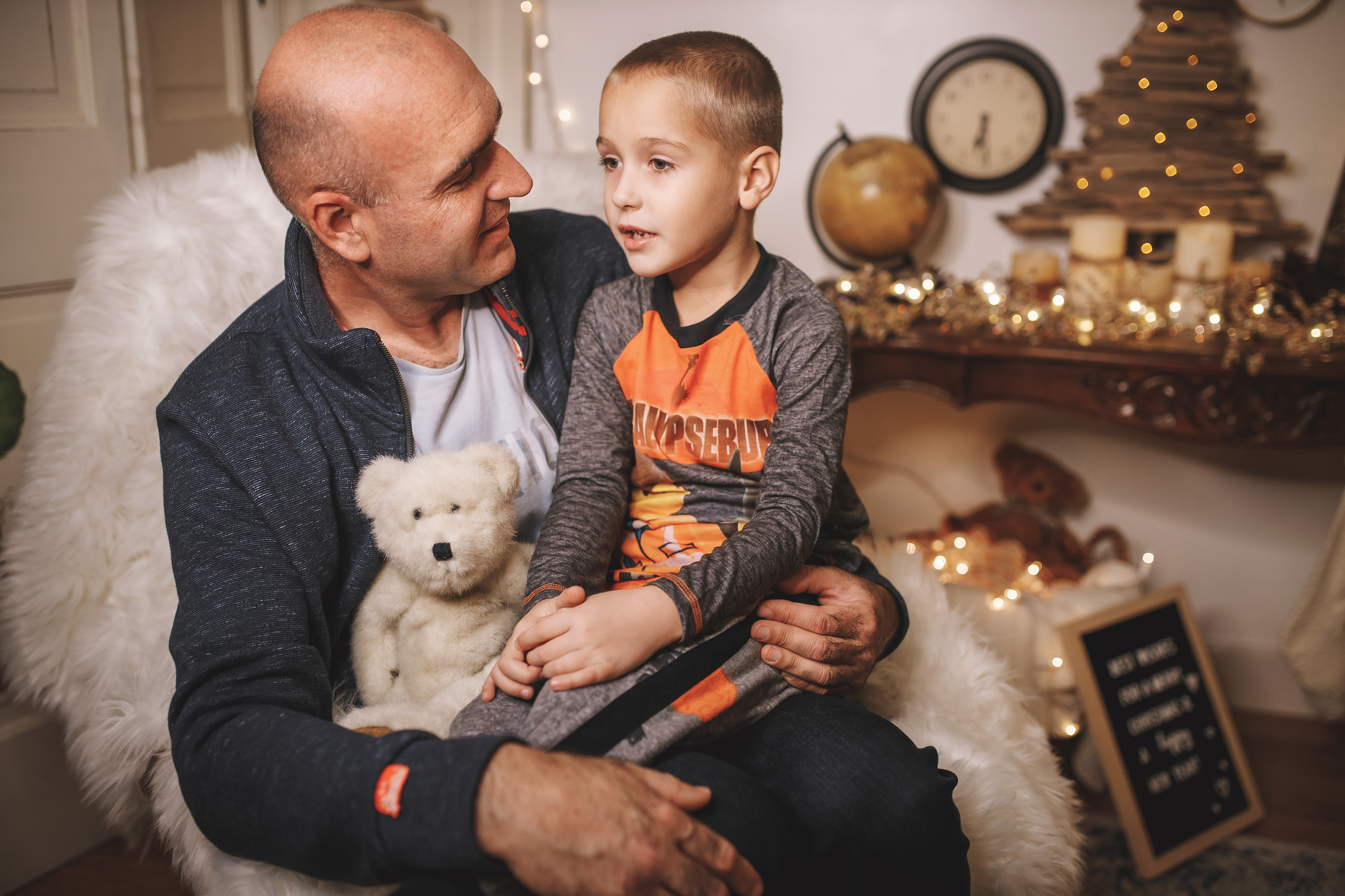 12.14.2019 Christmas Family Photoshoot 23. Wedding family event photographer in Chicago Nick Yushevich