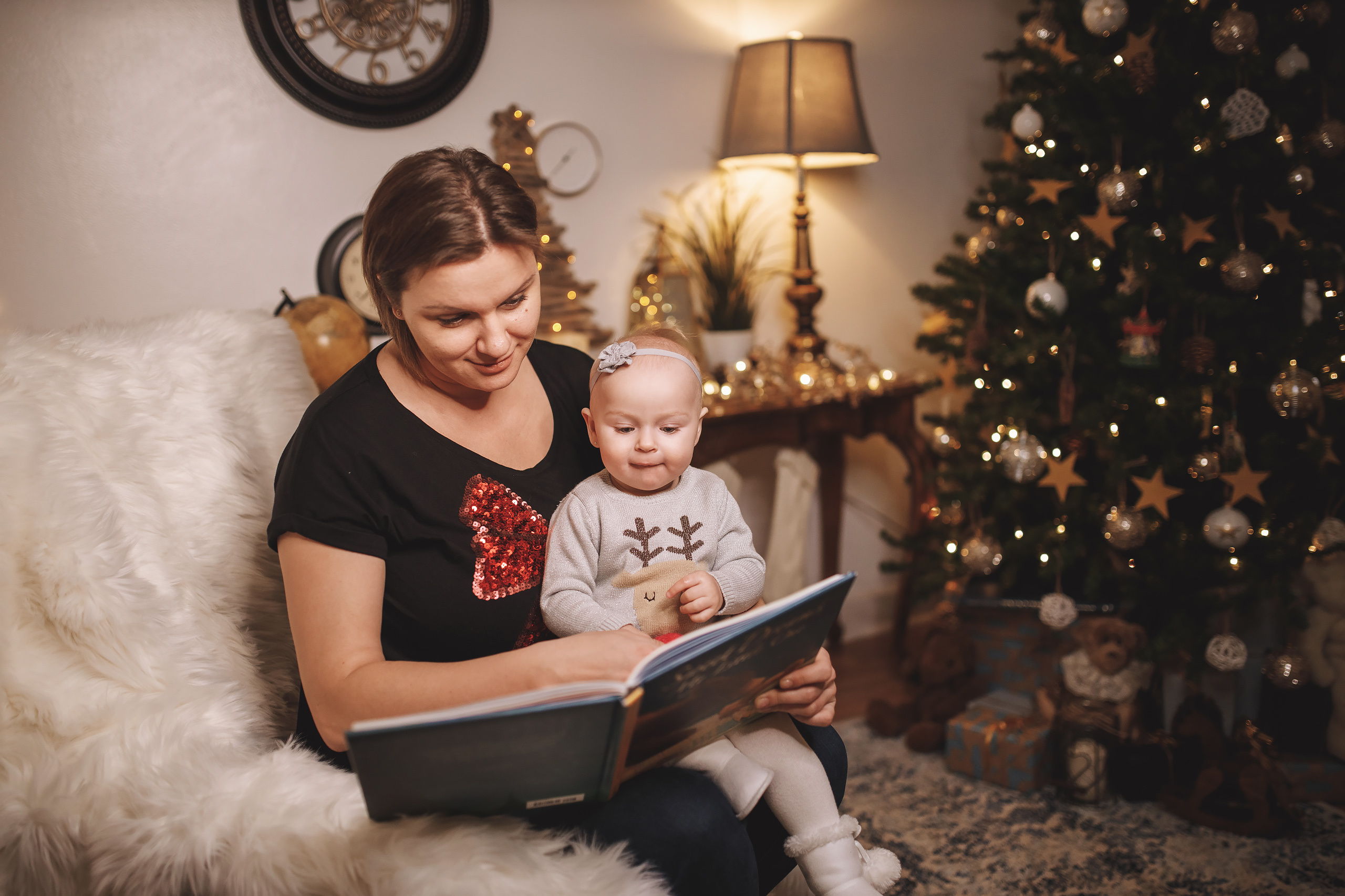12.14.2019 Christmas Family Photoshoot 20. Wedding family event photographer in Chicago Nick Yushevich