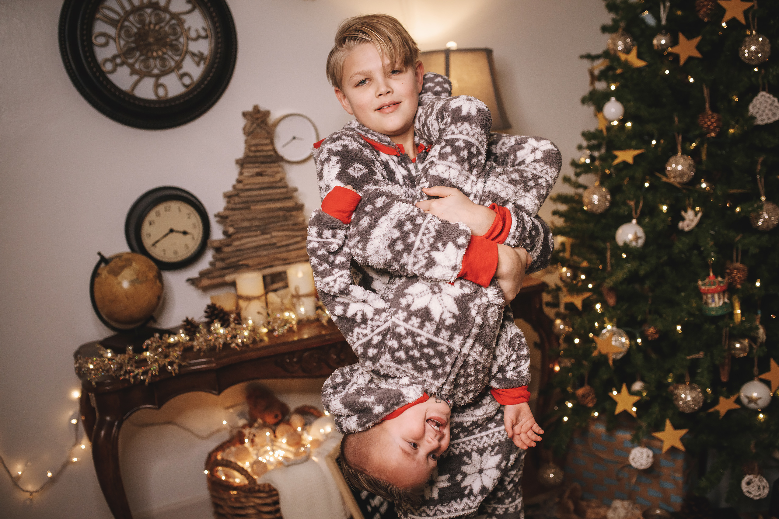 12.07.2019 Christmas Family Photoshoot 14. Wedding family event photographer in Chicago Nick Yushevich