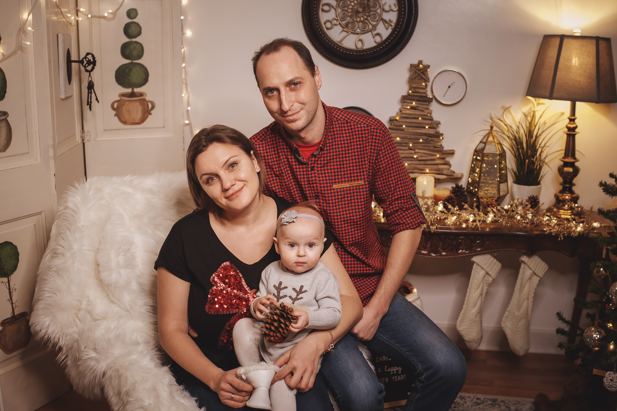 12.14.2019 Christmas Family Photoshoot 20. Wedding family event photographer in Chicago Nick Yushevich