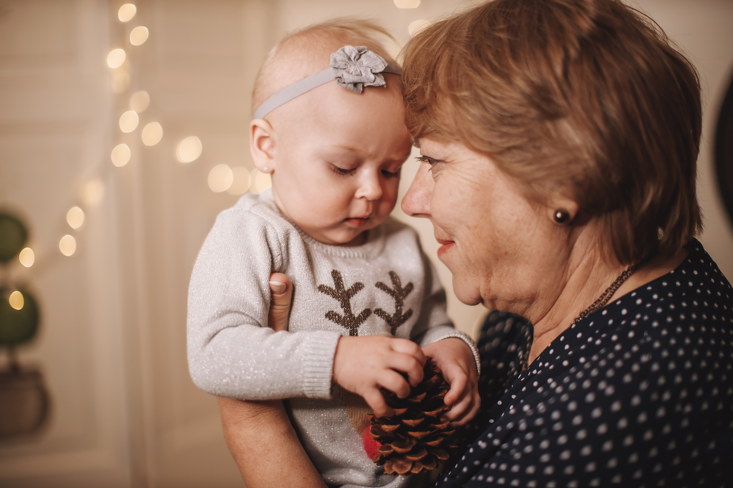 12.14.2019 Christmas Family Photoshoot 20. Wedding family event photographer in Chicago Nick Yushevich
