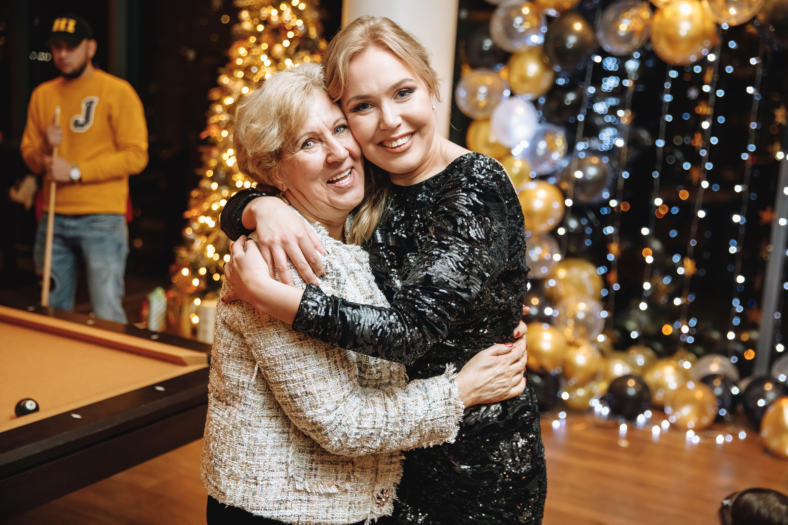 Deymar Insurance Agency. Wedding family event photographer in Chicago Nick Yushevich