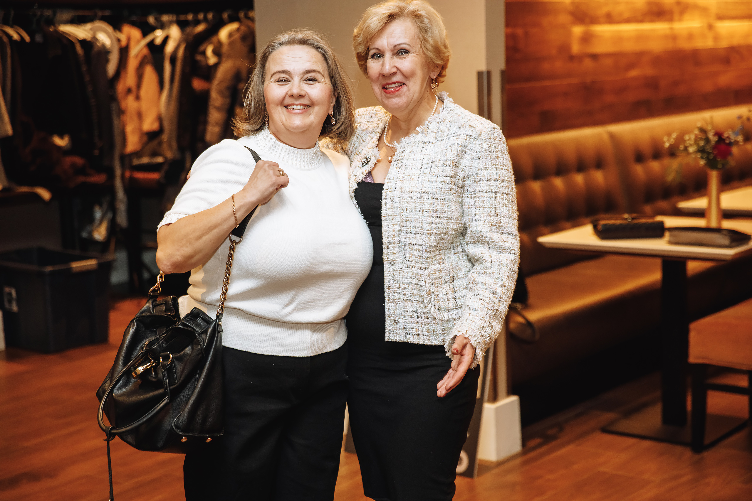 Deymar Insurance Agency. Wedding family event photographer in Chicago Nick Yushevich