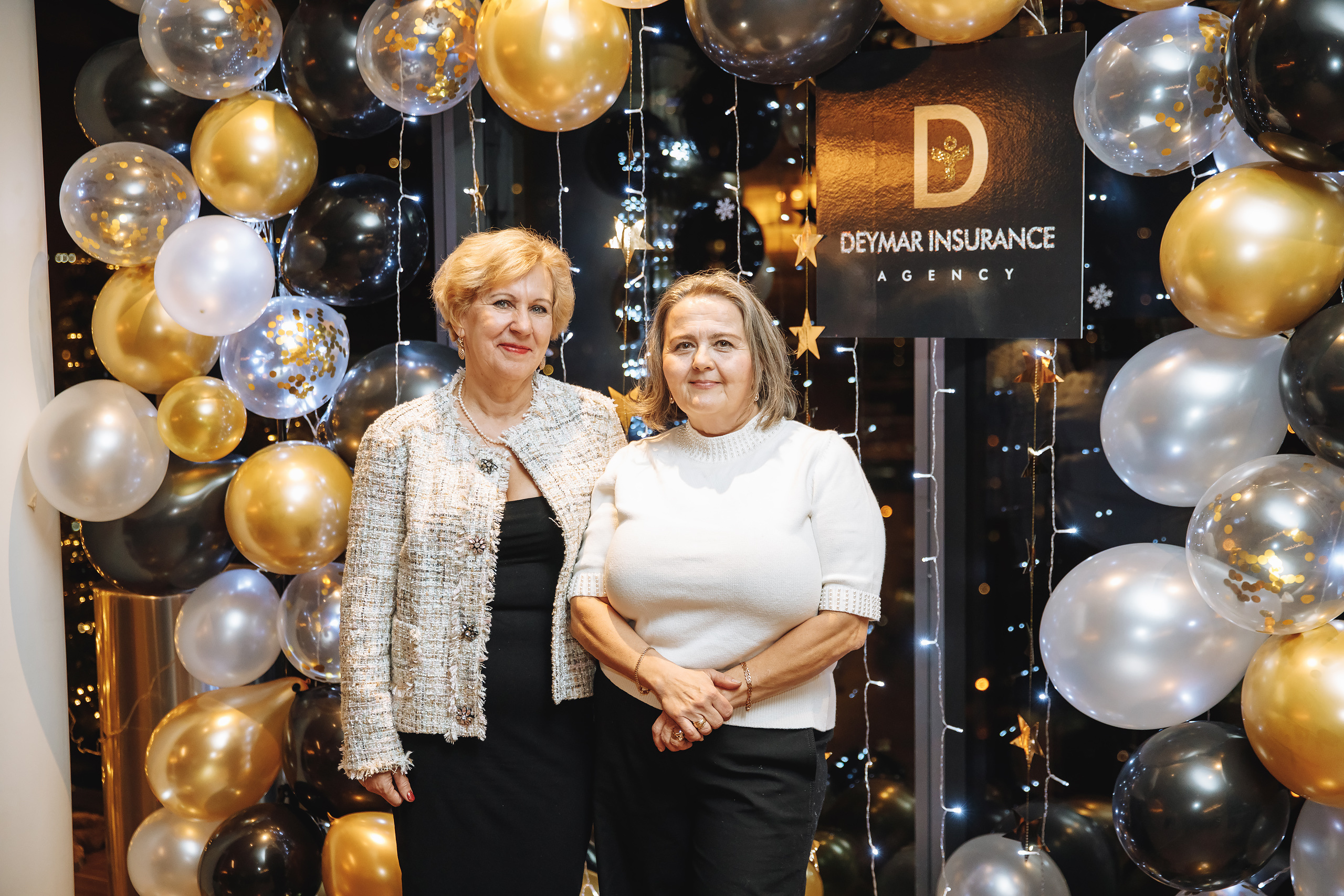 Deymar Insurance Agency. Wedding family event photographer in Chicago Nick Yushevich