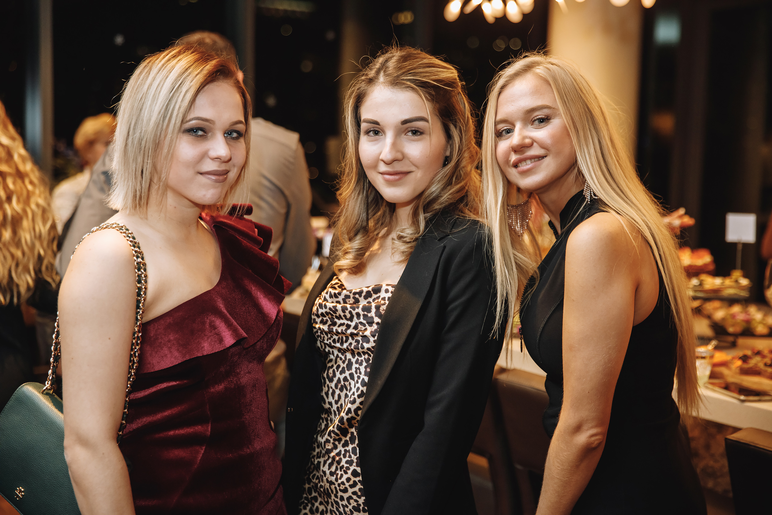 Deymar Insurance Agency. Wedding family event photographer in Chicago Nick Yushevich