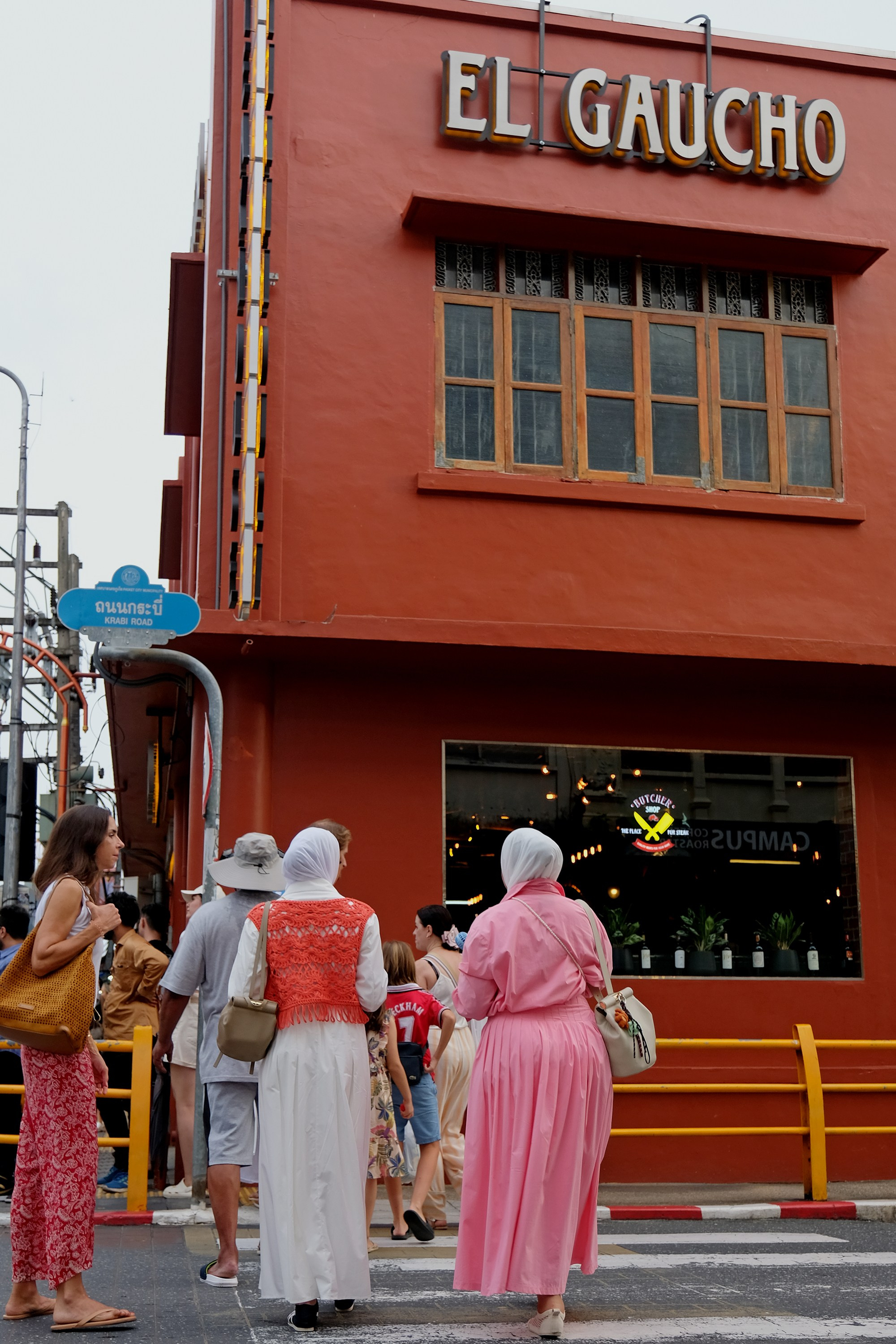 Документальные моменты из жизни города. Пхукет. Портретный фотограф Алена Новгородцева