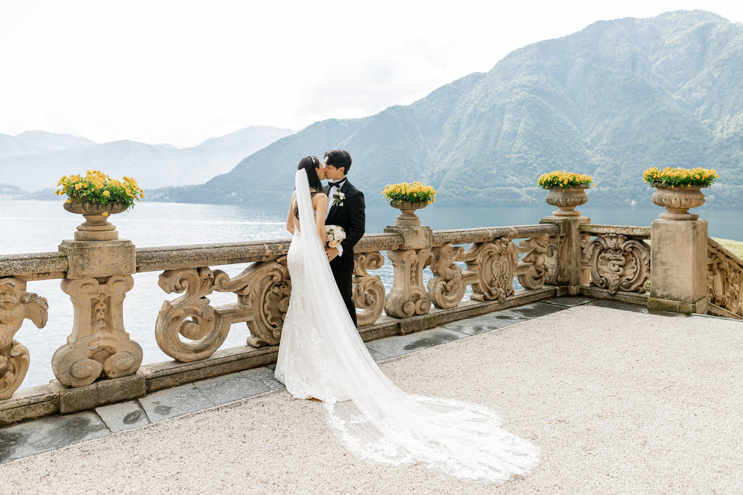 Lake Como Wedding Photography | Villa del Balbianello & Villa Serbelloni. Photographer in Italy Anna Linnik