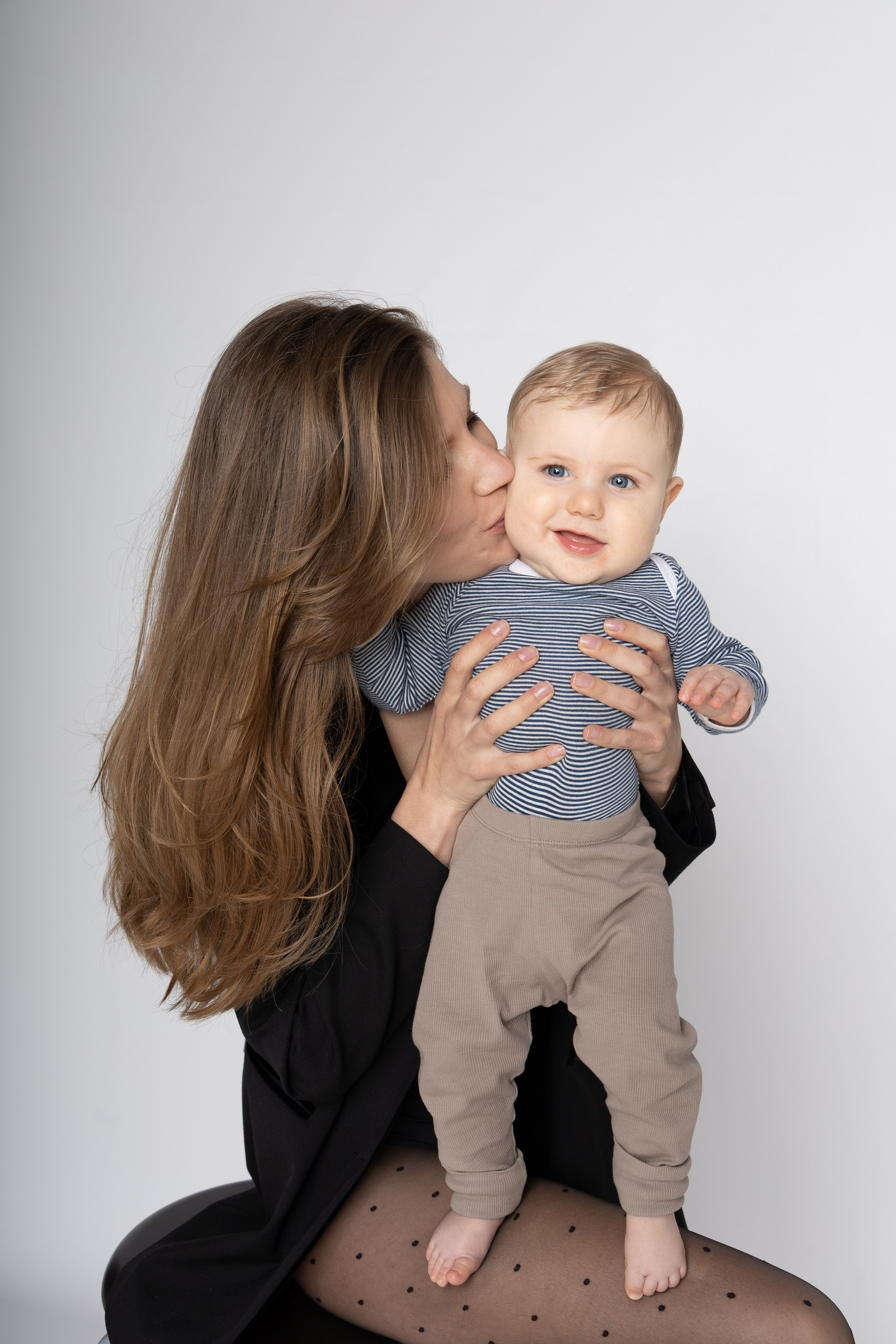 Séance photo maternité. Photographe de mariage et de portrait dans le Tarn, Toulouse et en Occitanie