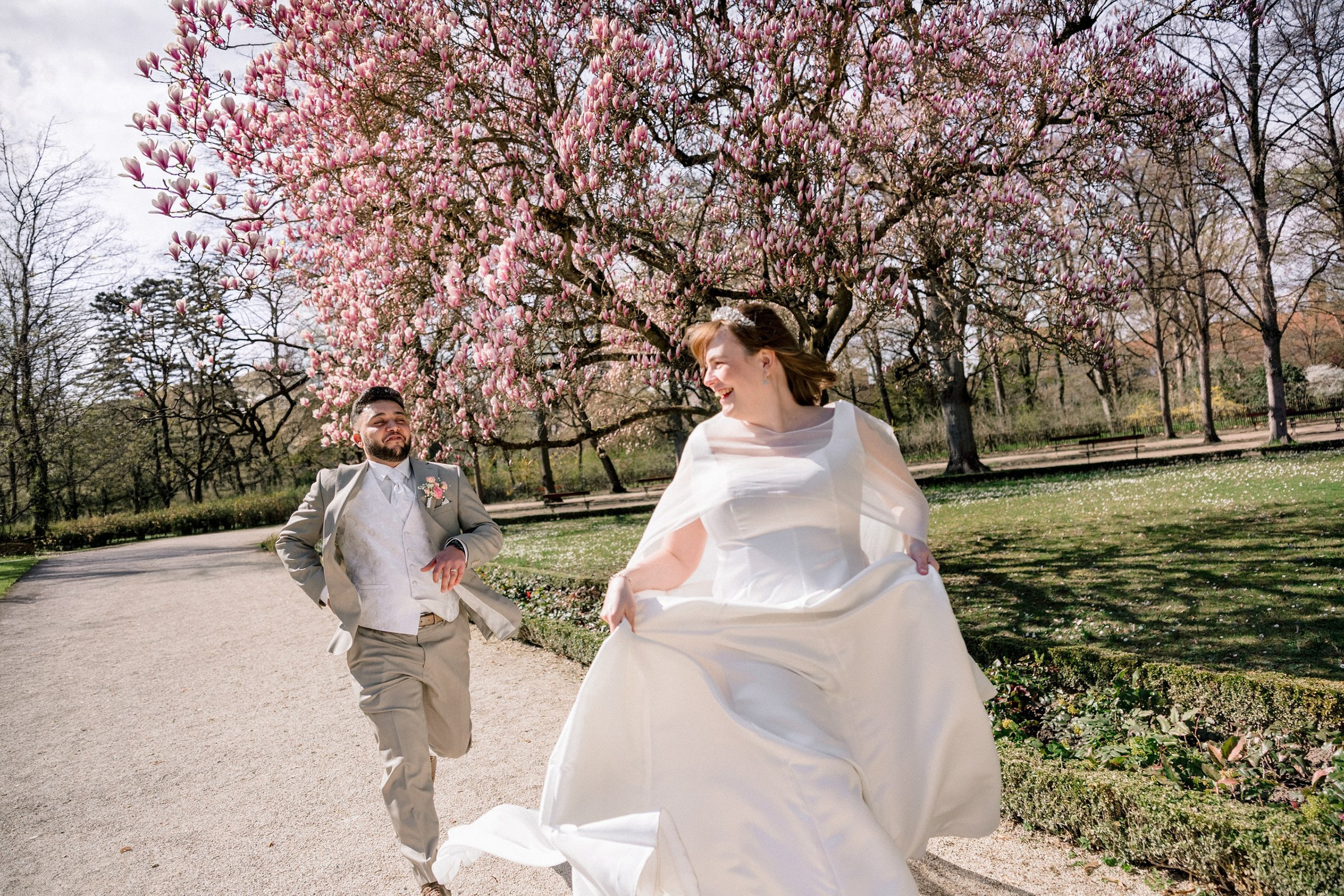 Hochzeitsfotograf Würzburg – Standesamt & Alte Mainbrücke Hochzeit. Hochzeitsfotografin Würzburg & Unterfranken | Anna Saribekyan