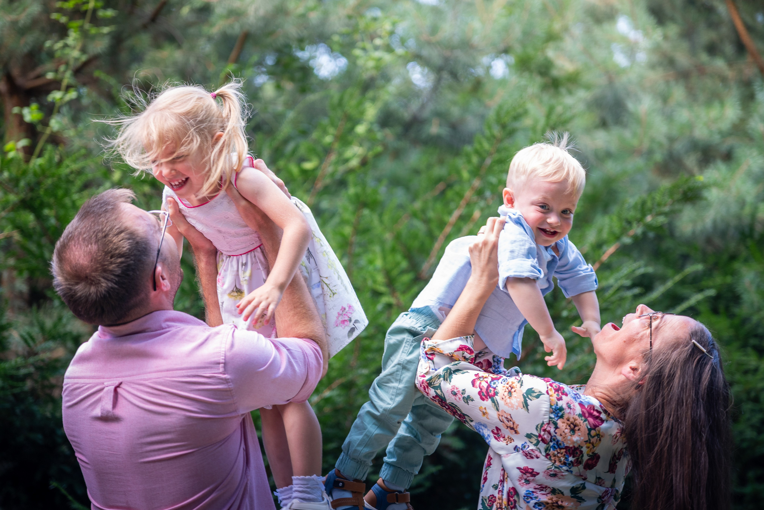 Ședință foto familie Cluj – Les Moments. Les Moments Photography — Fotograf stare civilă, botez și ședințe foto în Cluj-Napoca