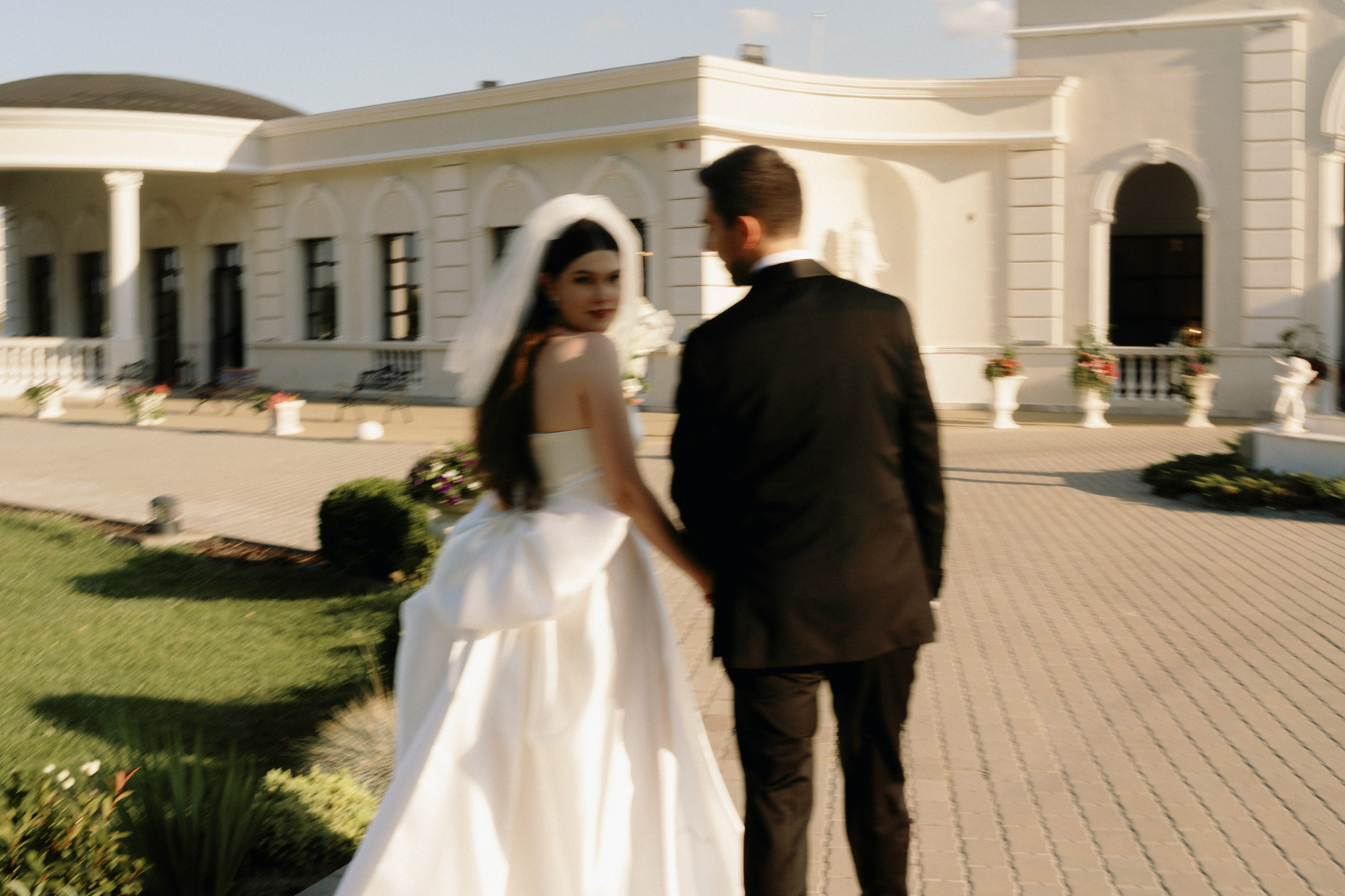 Georgiana & Daniel. STORYCATCHERS