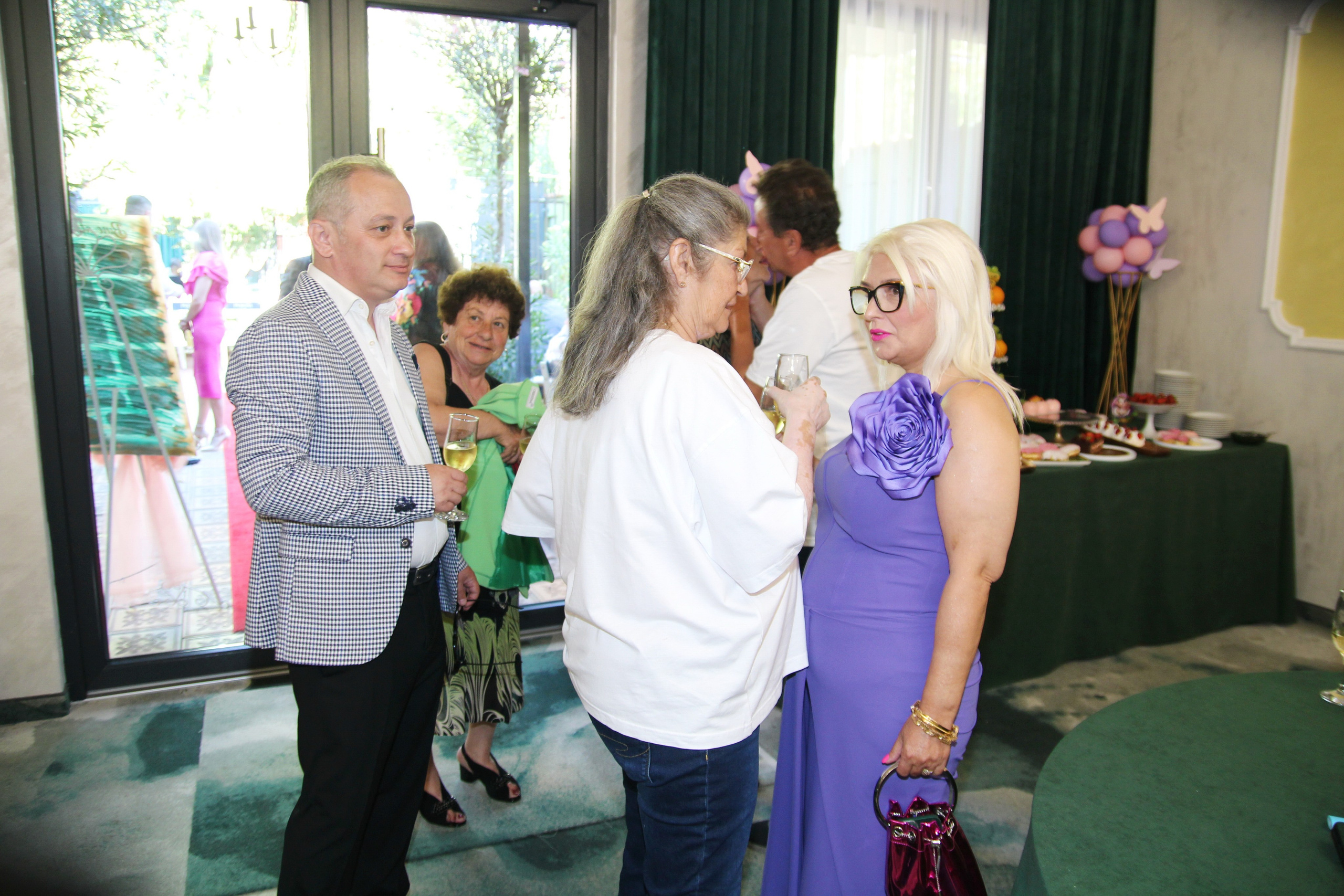 BYZO MEDIA. PETRU BYZO - family and children photographer in ROMANIA