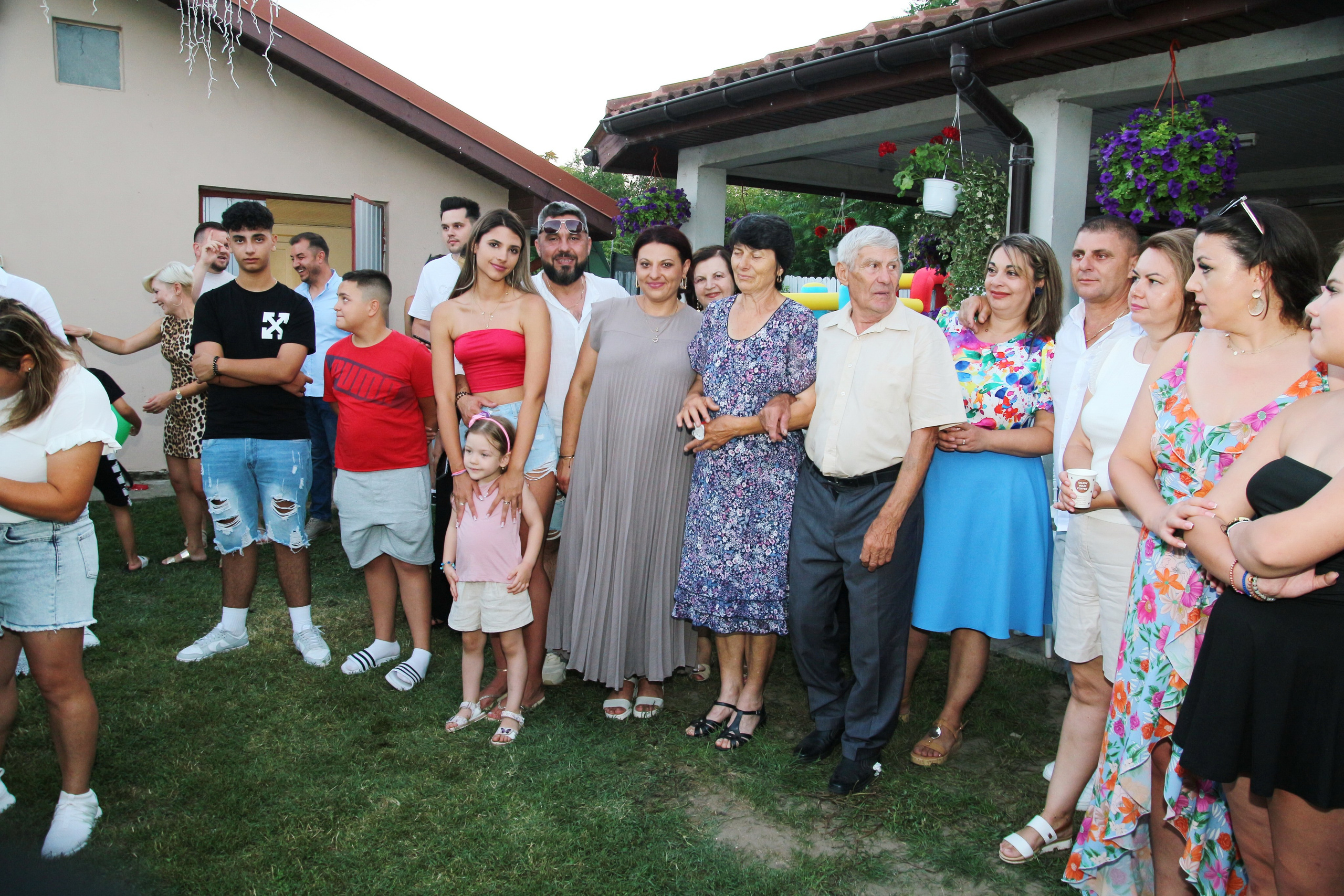 BYZO MEDIA. PETRU BYZO - family and children photographer in ROMANIA