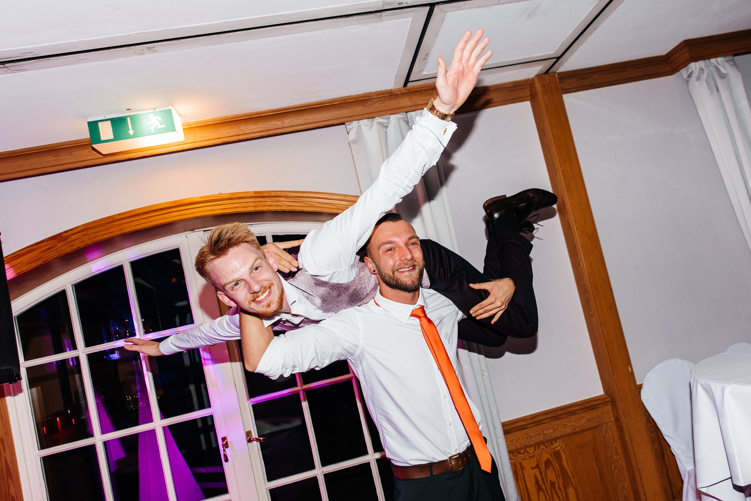 Dzień ślubny Vanessa & Philipp. Eugene Save – Fotograf Ślubny i Rodzinny | Warszawa i Cała Polska