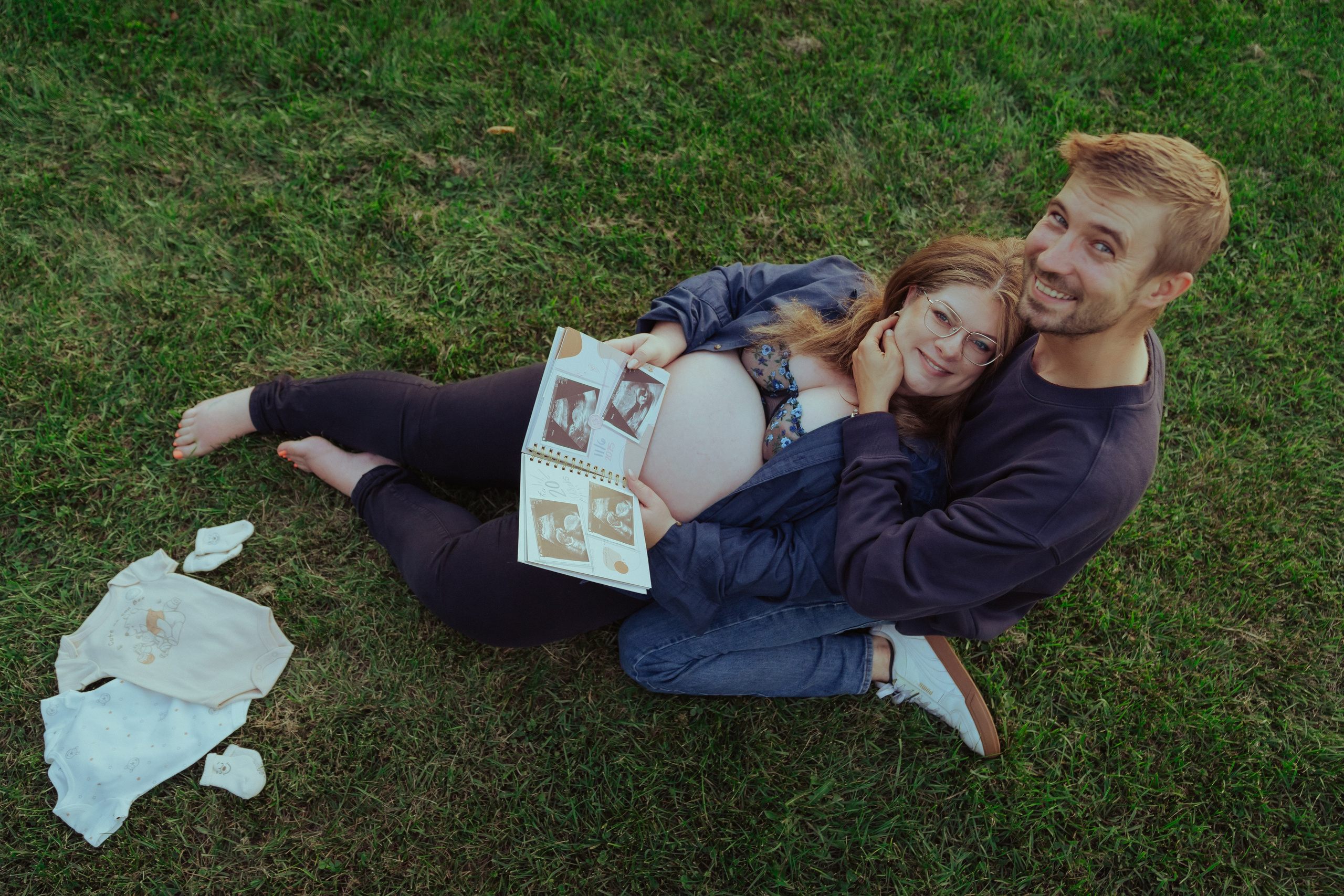 Maya and Arthur. Pragnancy & Love. Photographer Viktoriia Skavronskaya